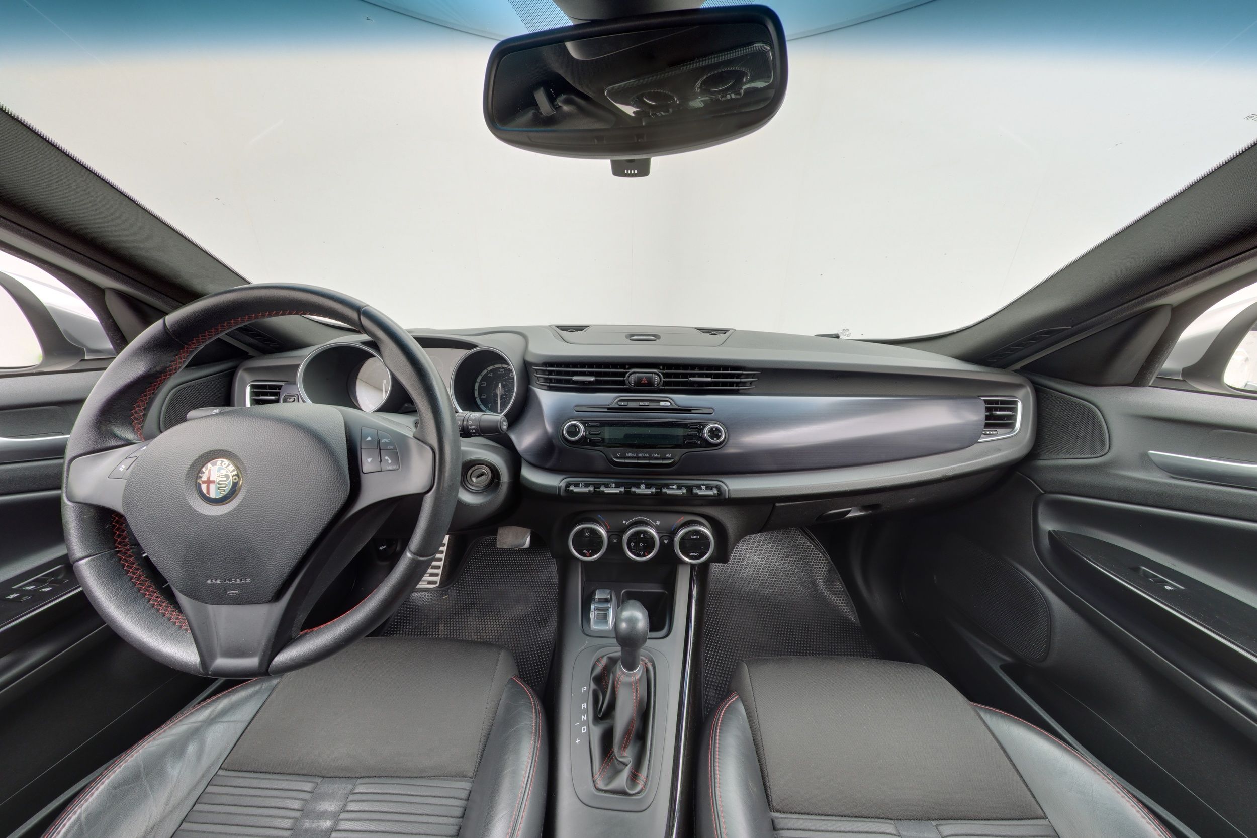 Alfa Romeo Giulietta 2013, kuva 7/26