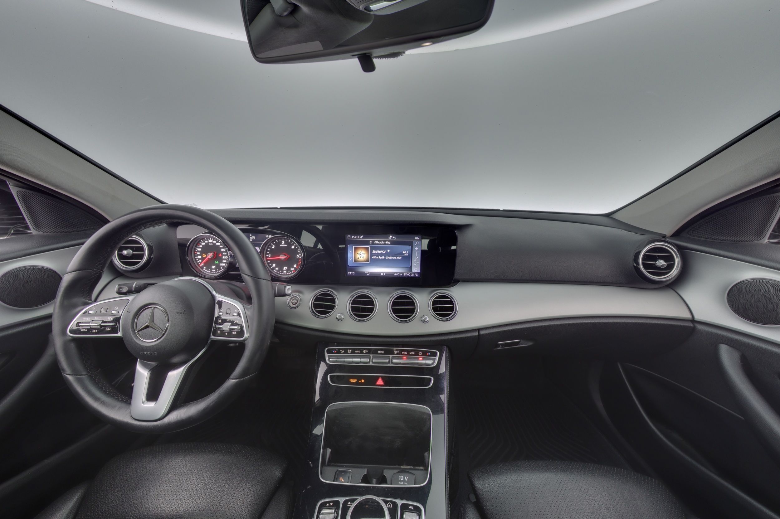 Mercedes-Benz E 200 d T A Pro 2018, kuva 7/18