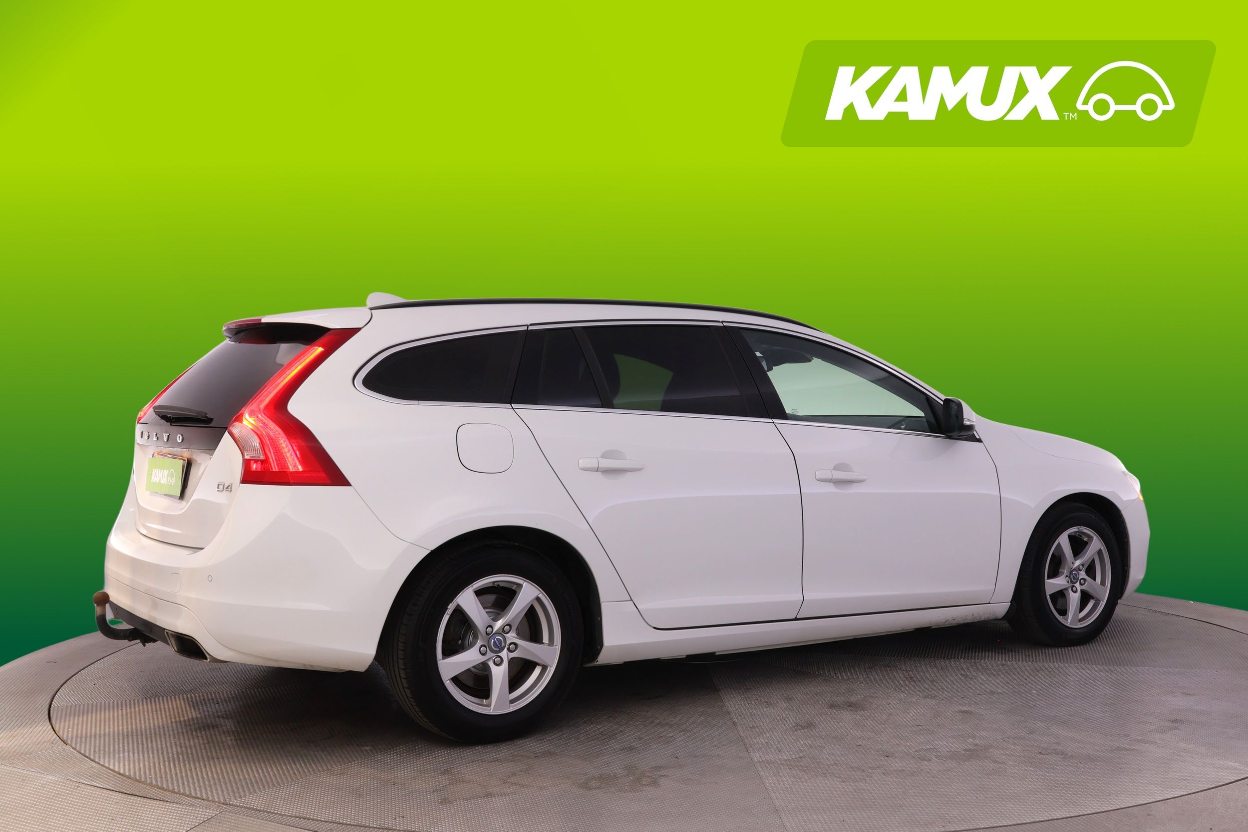 Volvo V60 D4 Momentum aut 2015, photo 2/26