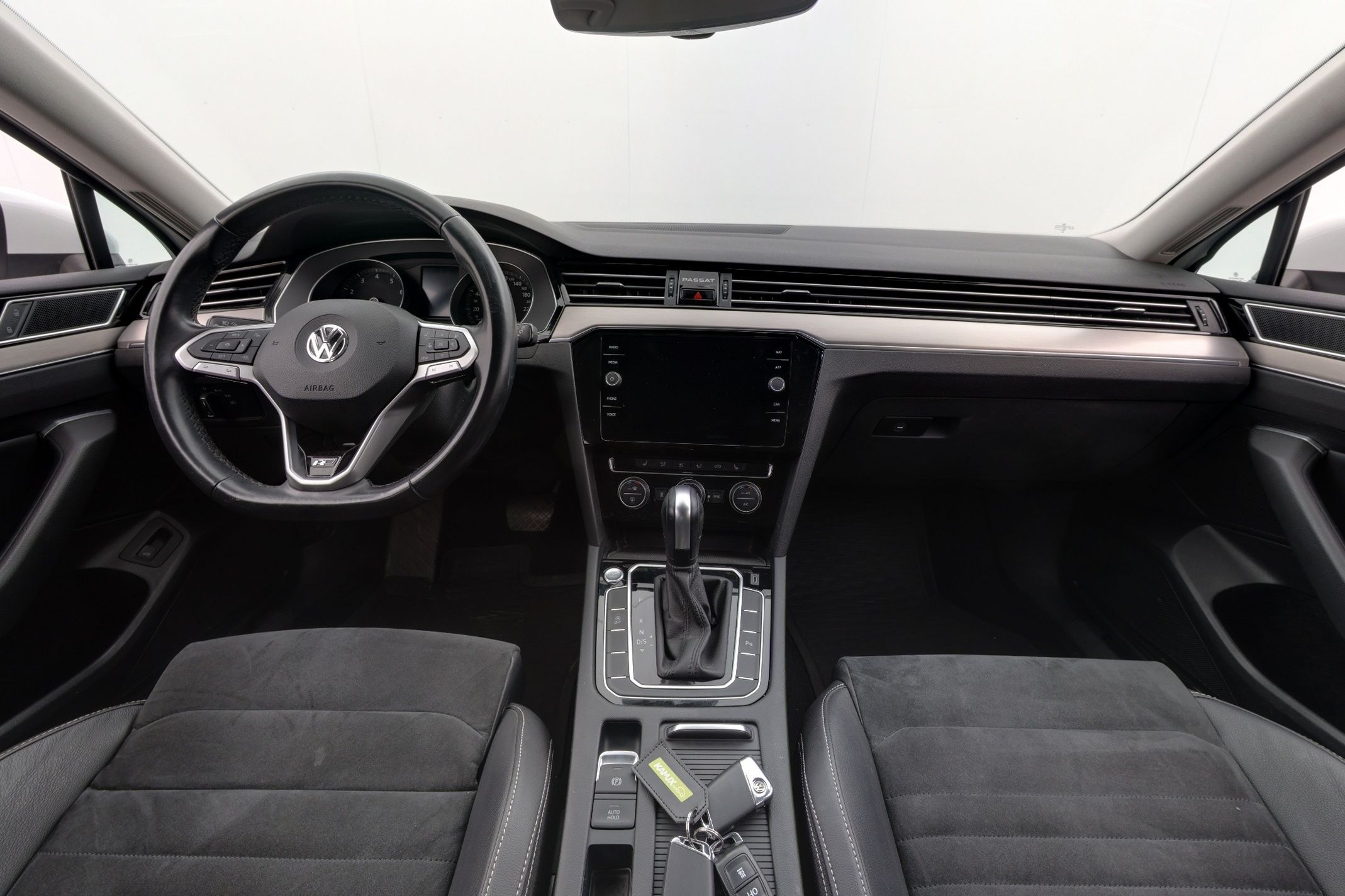 Volkswagen Passat 2020, kuva 7/25