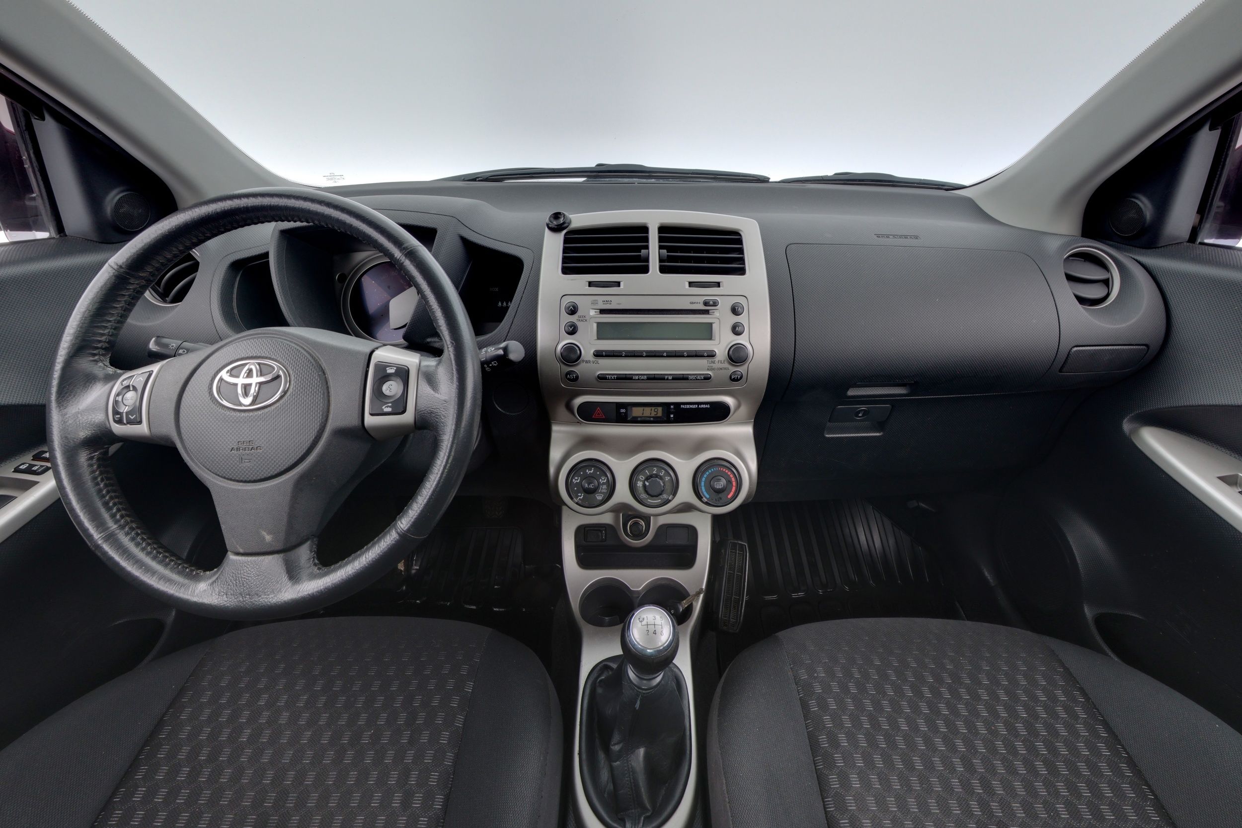 Toyota Urban Cruiser 2010, kuva 7/18