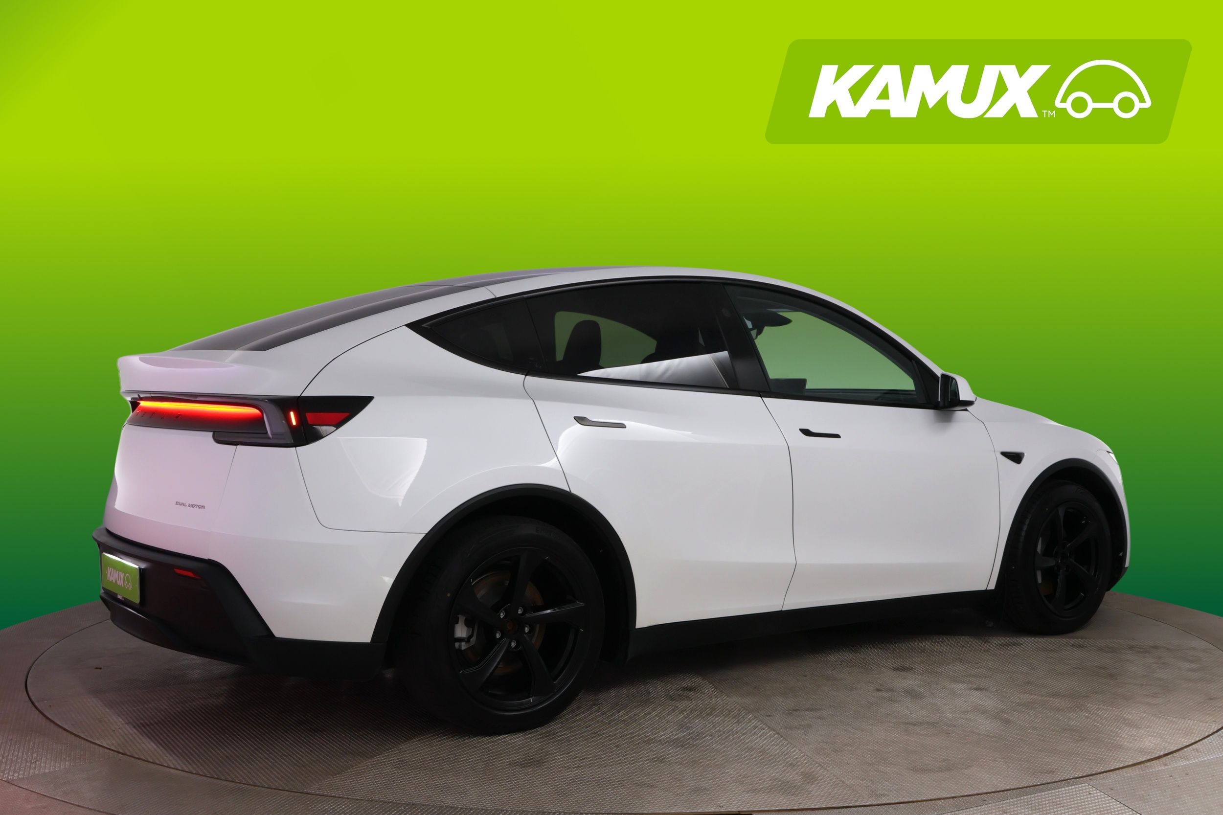 Tesla Model Y Long Range AWD Juniper 2025, kuva 2/30