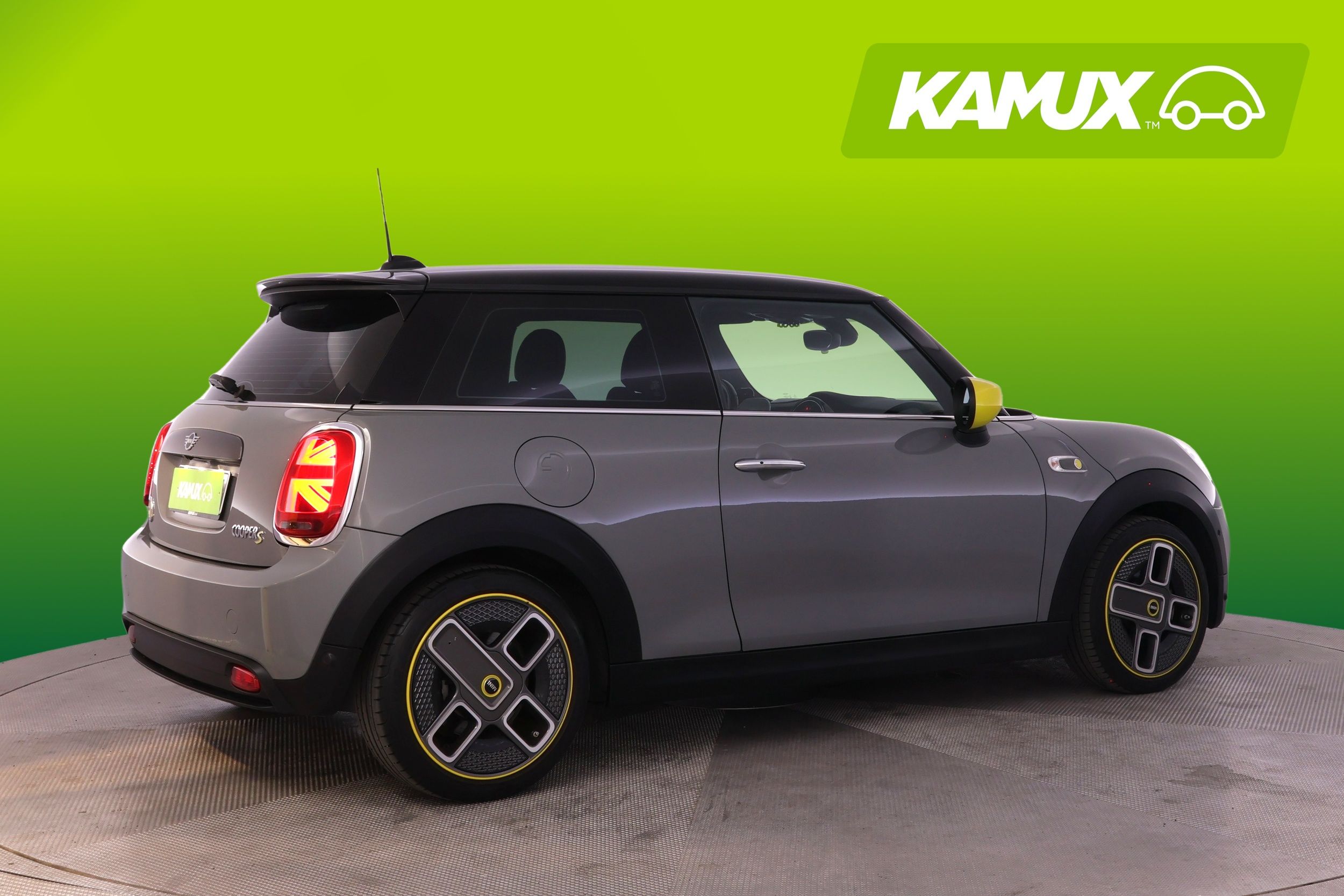 MINI Cooper SE Hatch, Akku 32,6kWh 2020, kuva 2/30