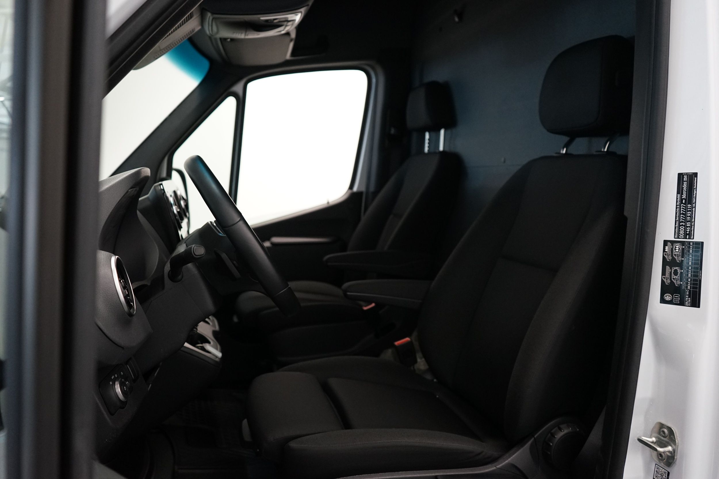 Mercedes-Benz Sprinter 2024, photo 5/23