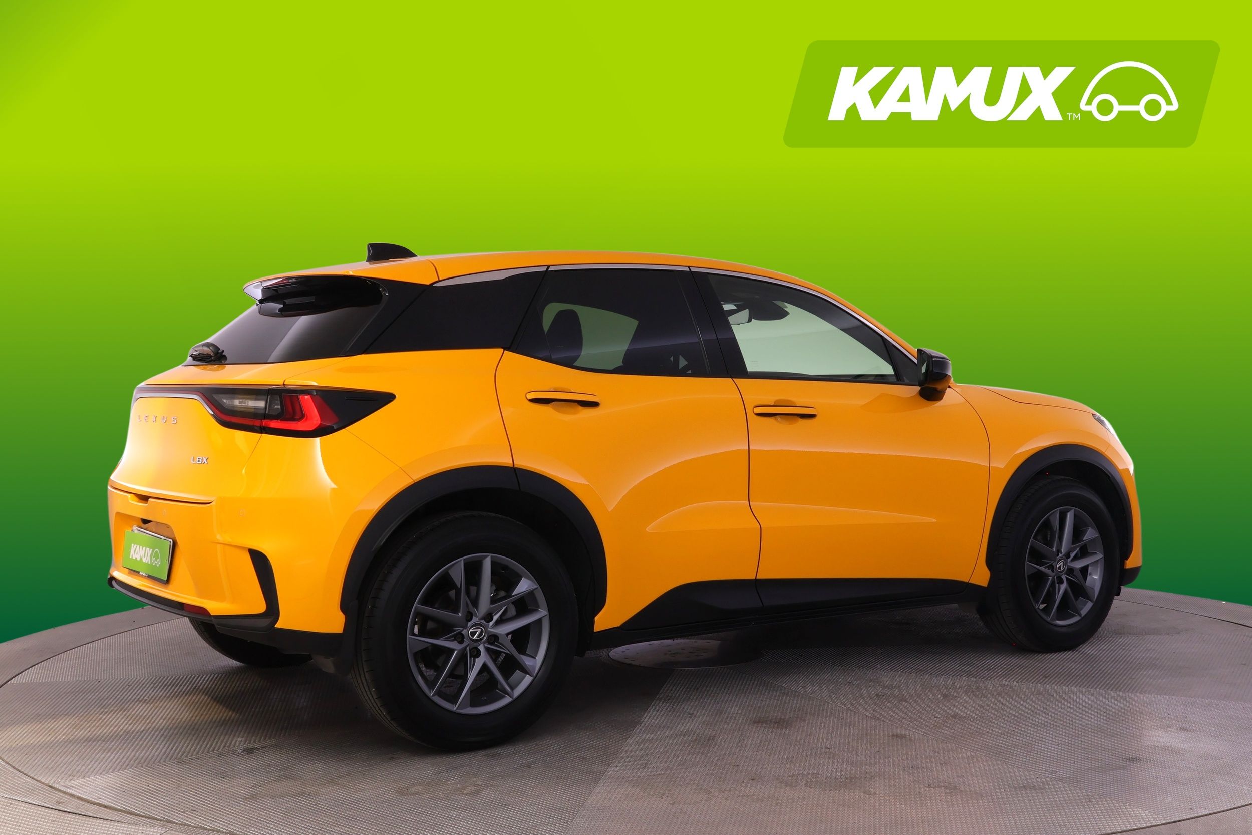 Lexus LBX 200h 2024, kuva 2/28