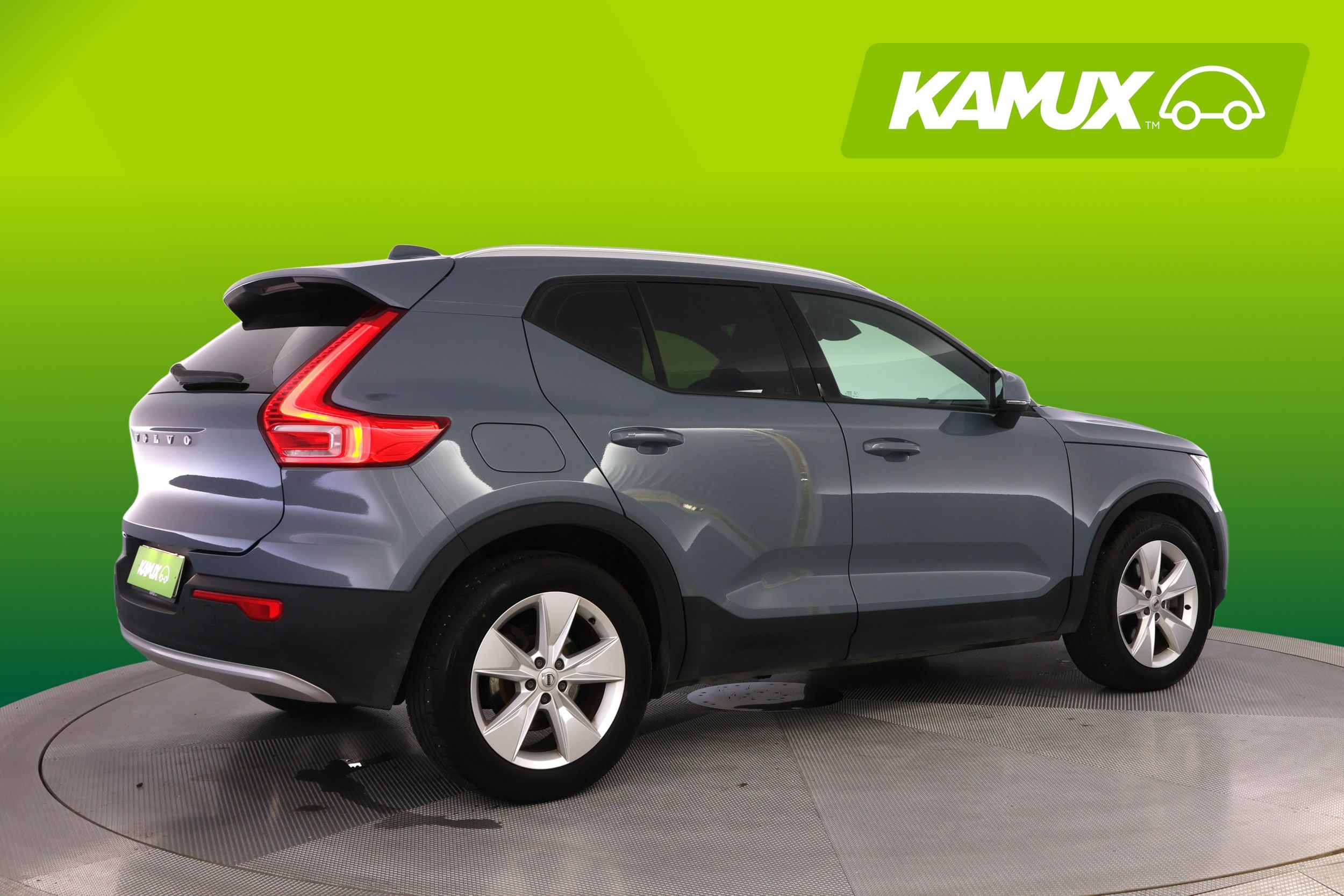 Volvo XC40 2023, photo 2/26
