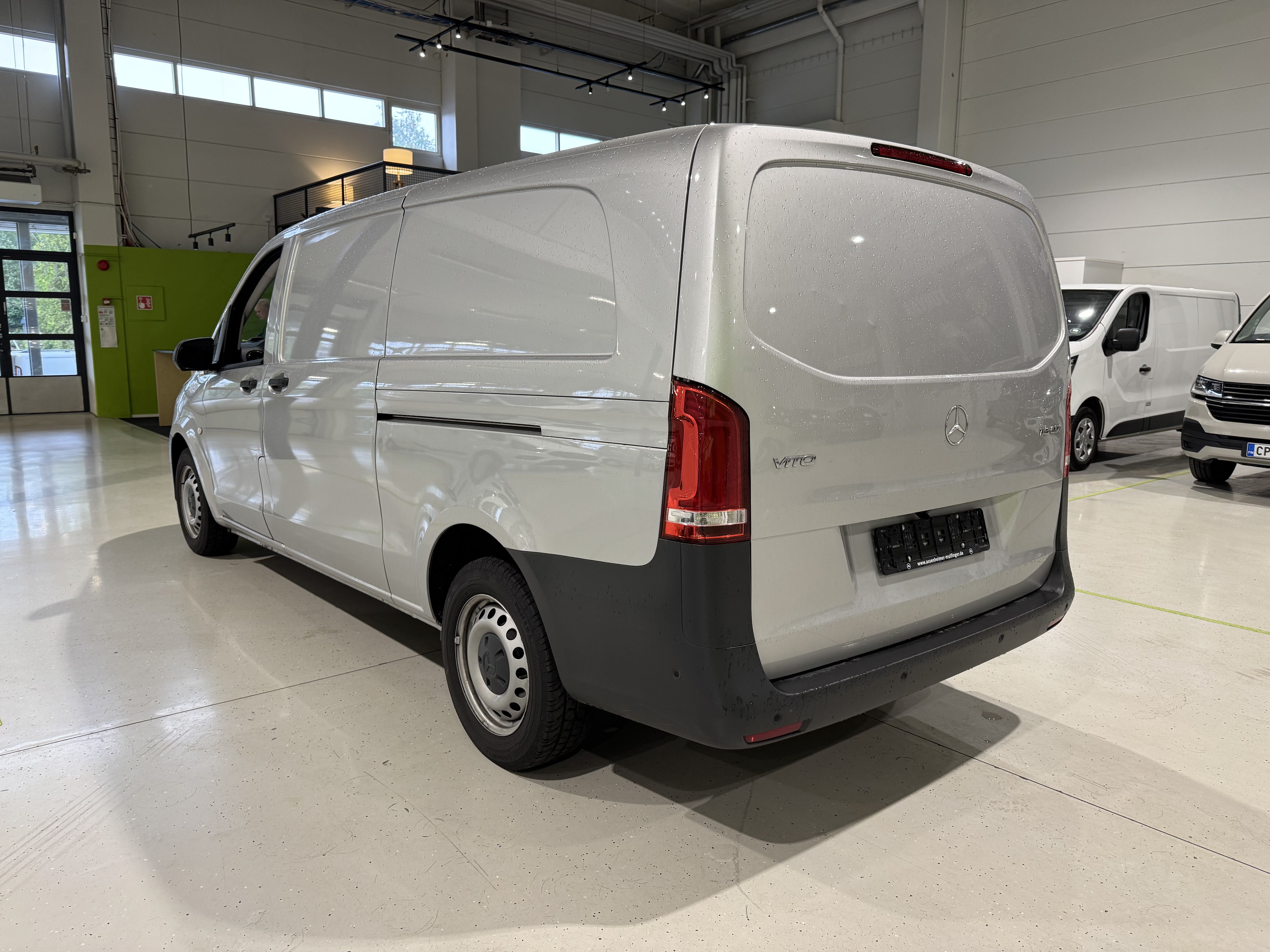 Mercedes-Benz Vito 2023, photo 5/10