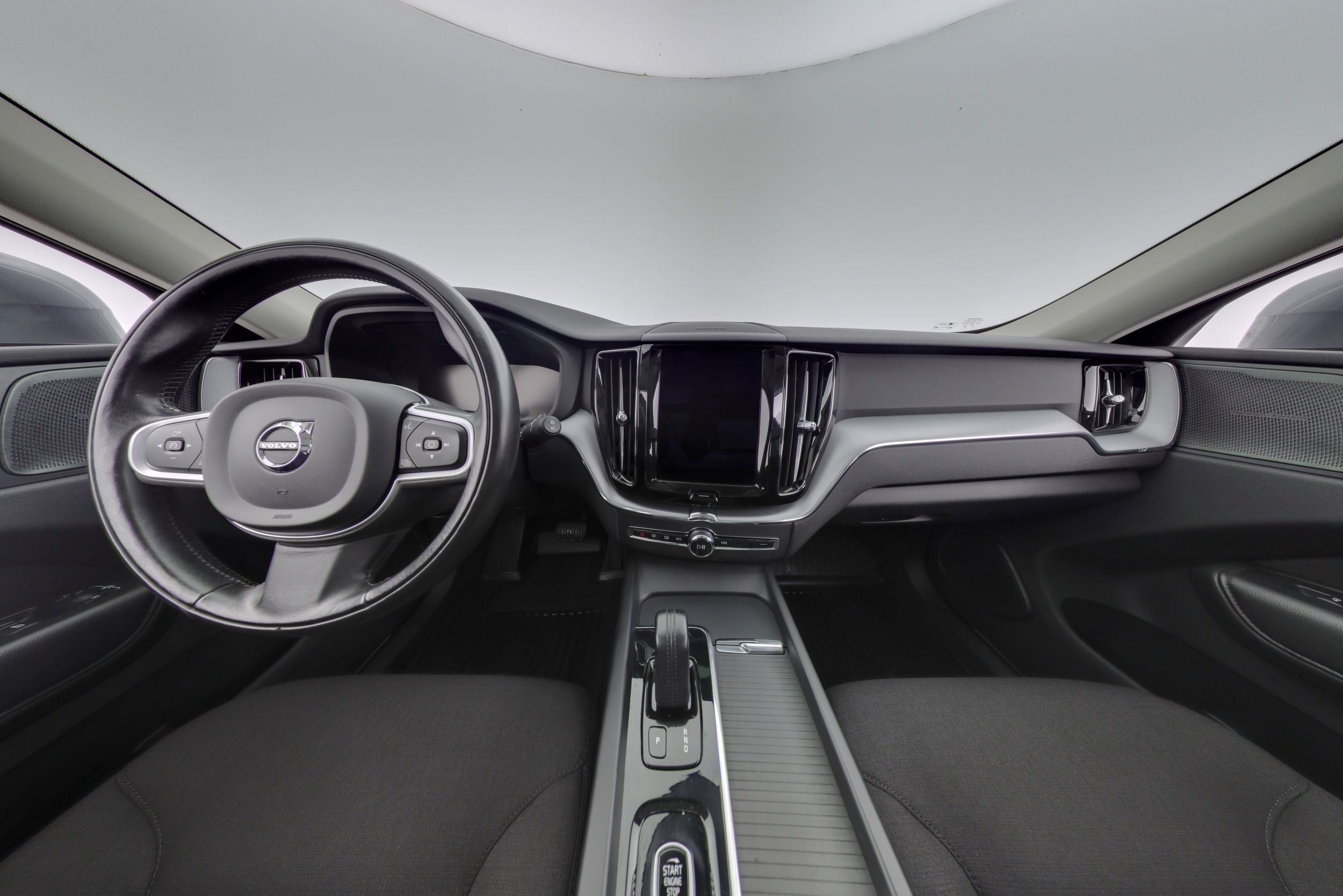 Volvo XC60 2021, photo 7/41