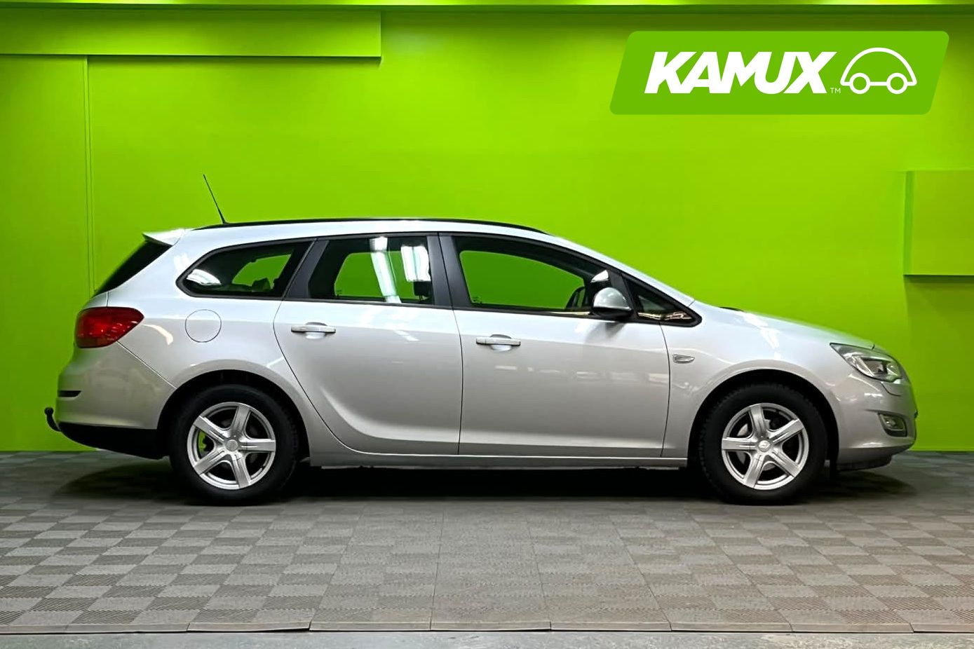 Opel Astra 2011, kuva 2/15