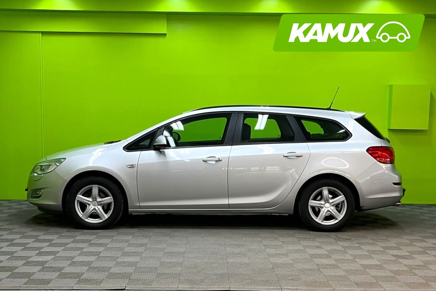 Opel Astra 2011, kuva 5/15