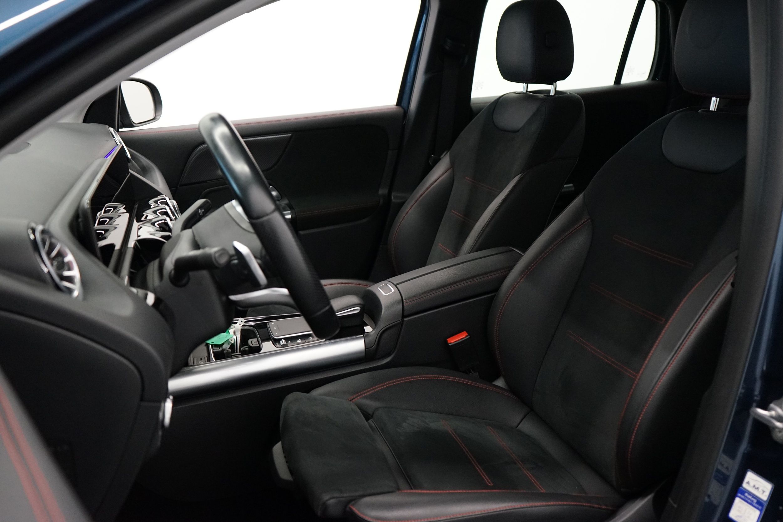 Mercedes-Benz GLA 2023, photo 5/18