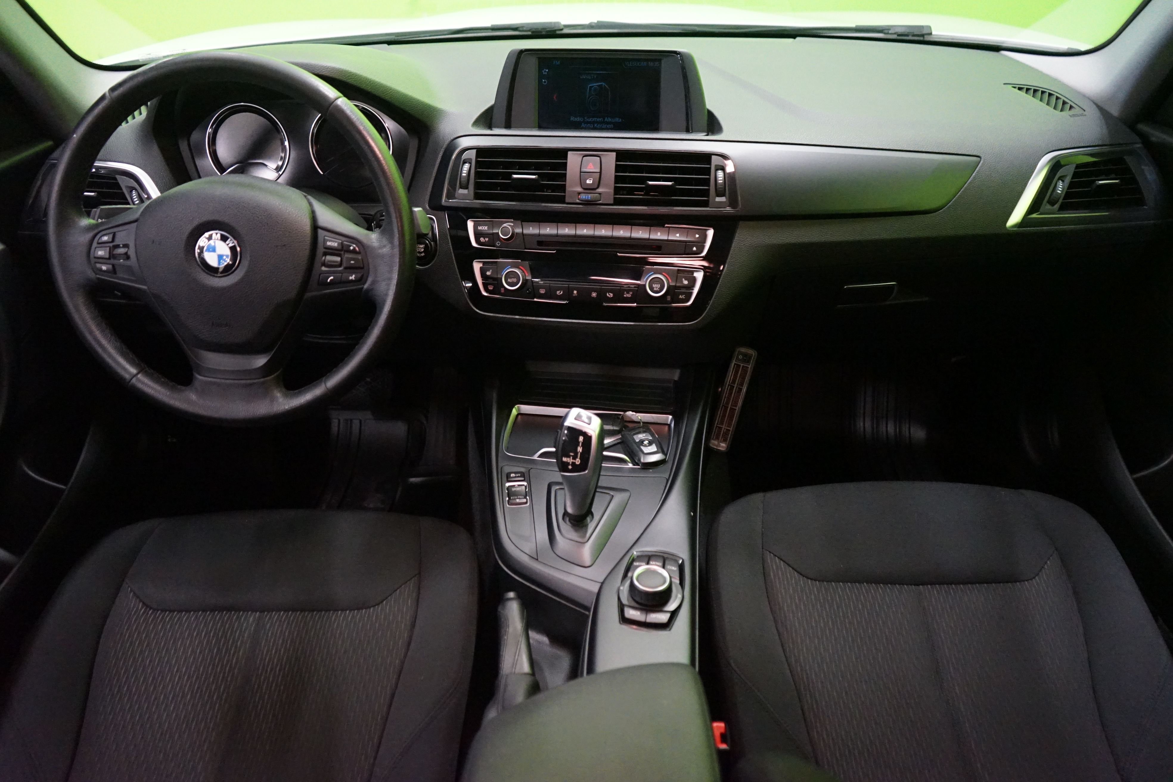 BMW 118 2018, kuva 6/18