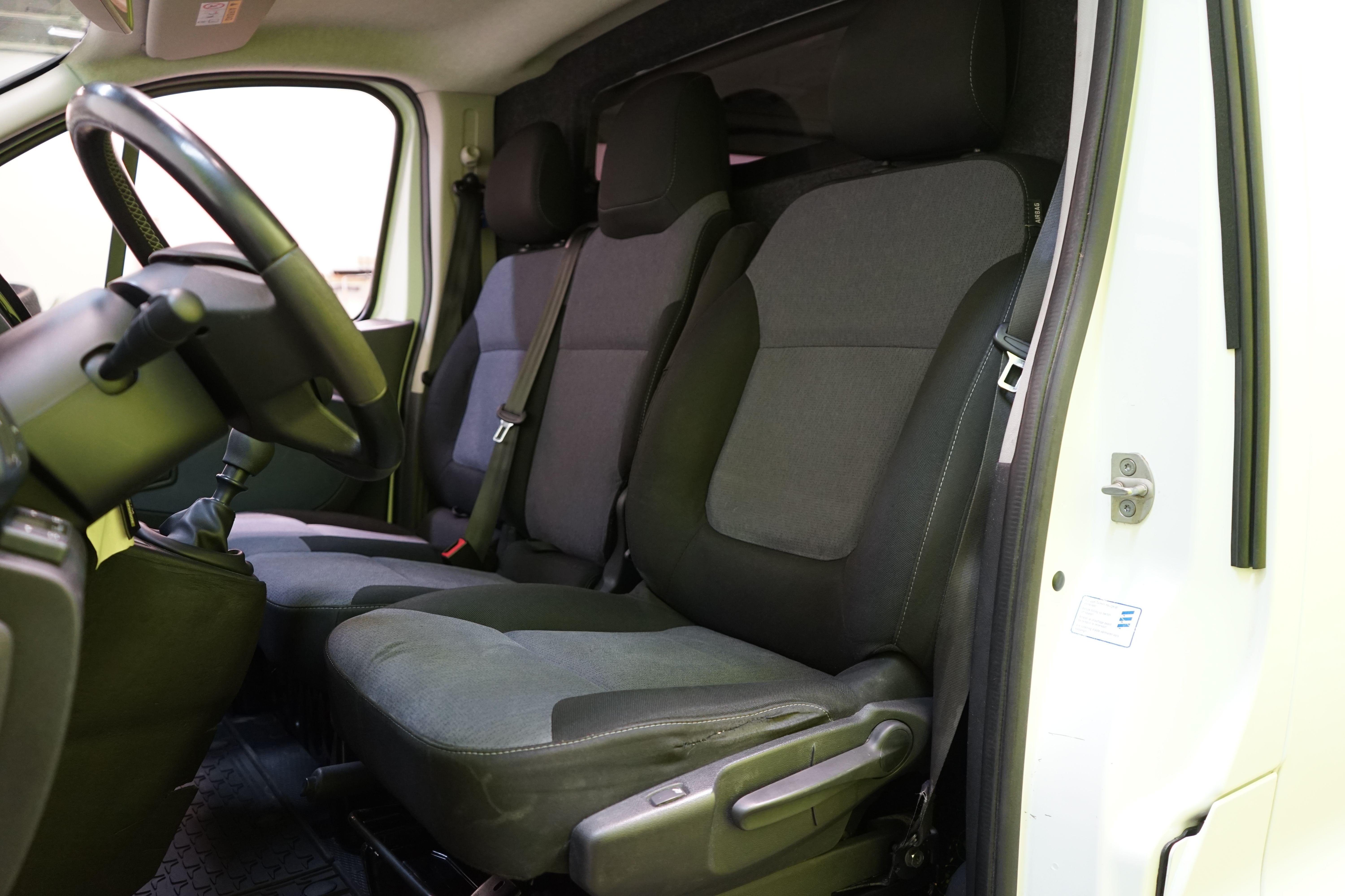 Opel Vivaro 2018, kuva 7/30