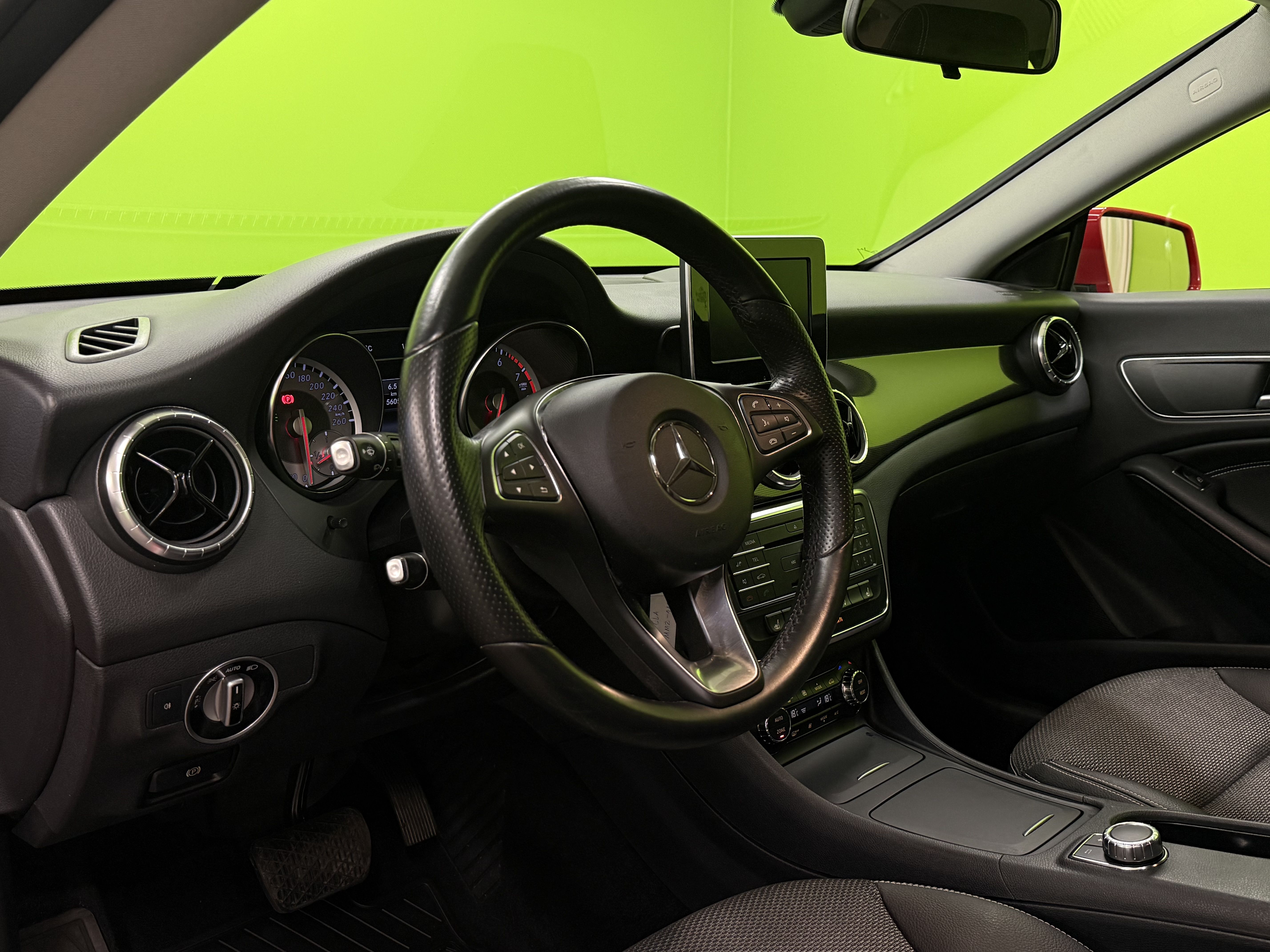 Mercedes-Benz CLA 2015, kuva 7/27