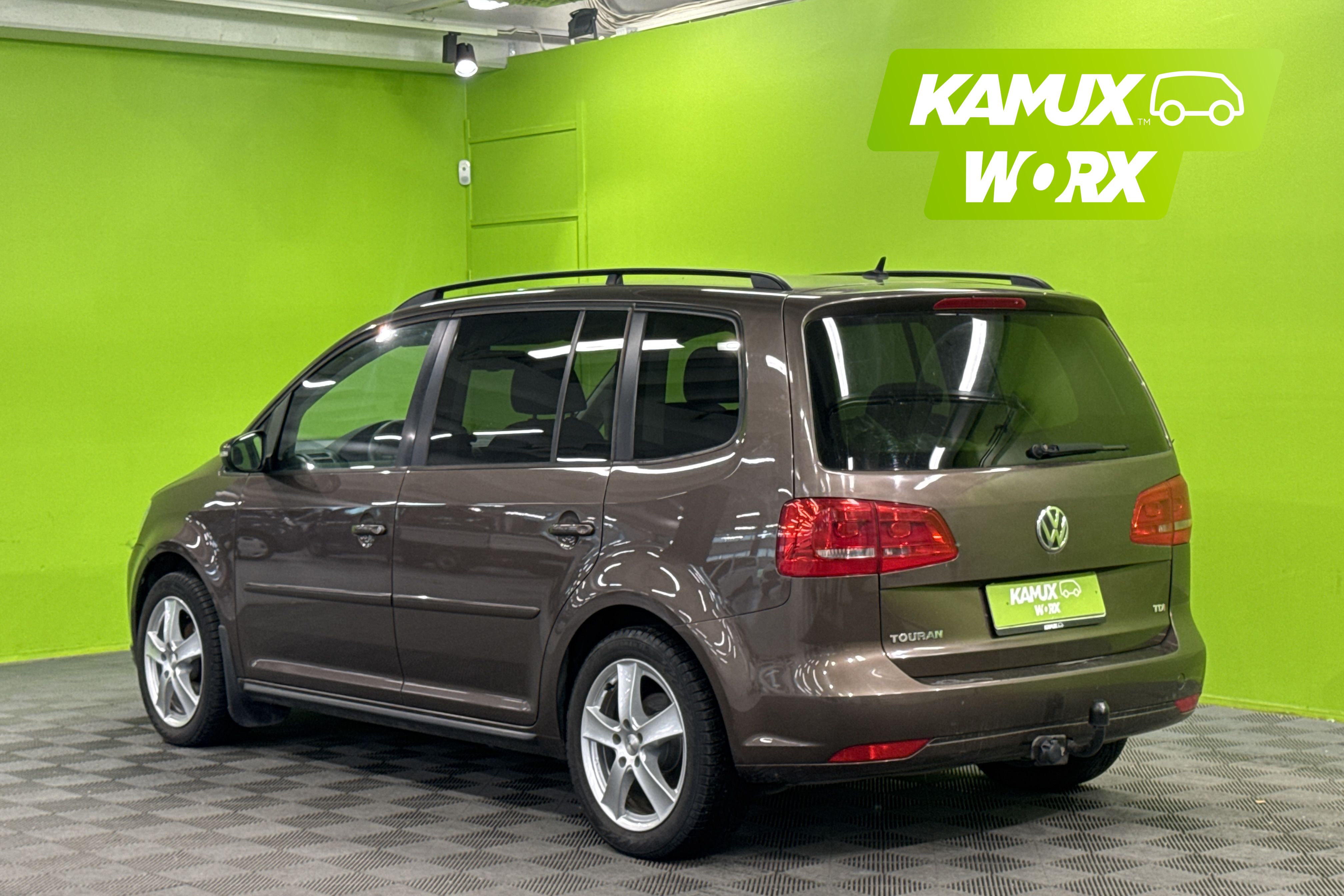 Volkswagen Touran 2011, photo 4/41