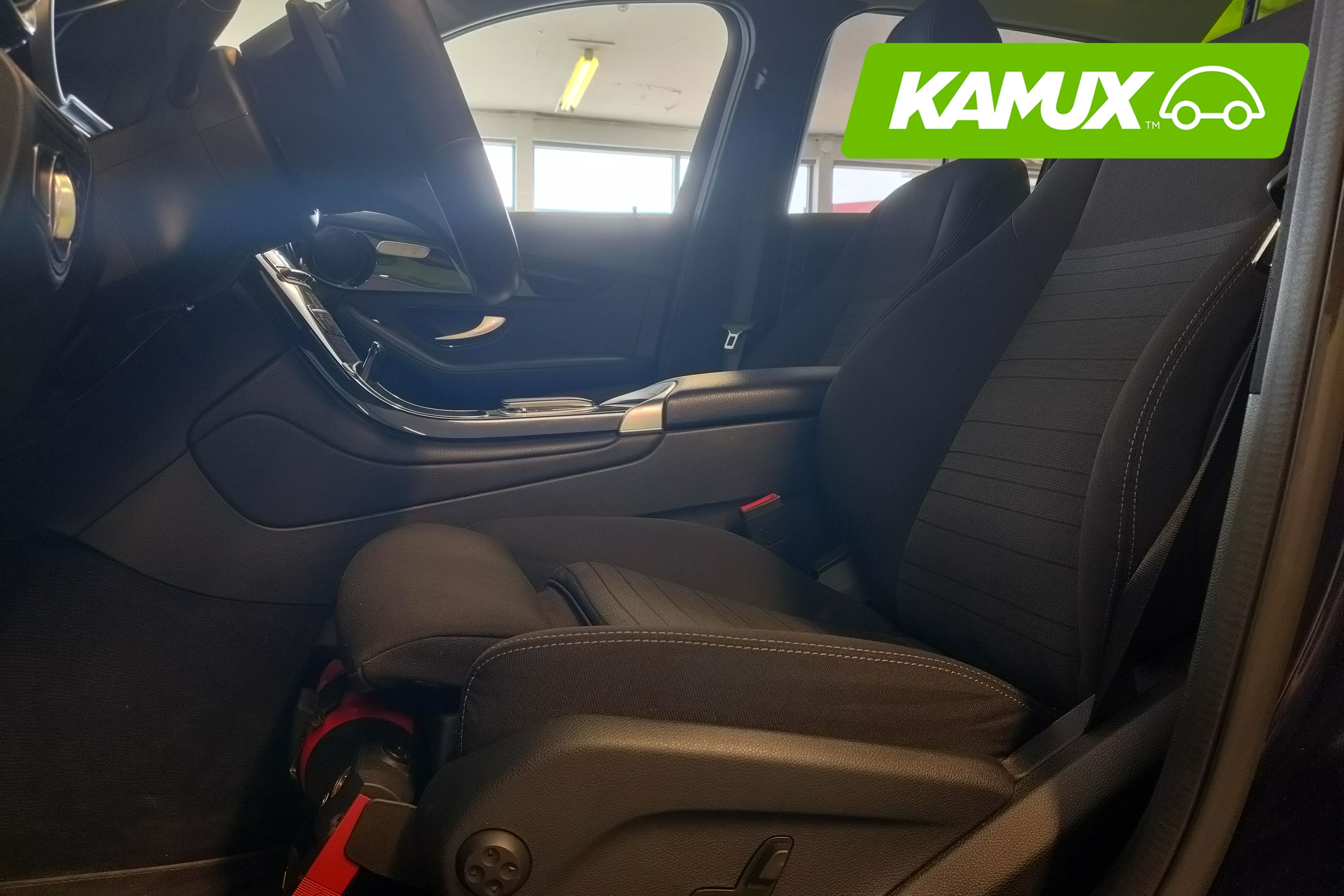Mercedes-Benz GLC 2022, kuva 6/6