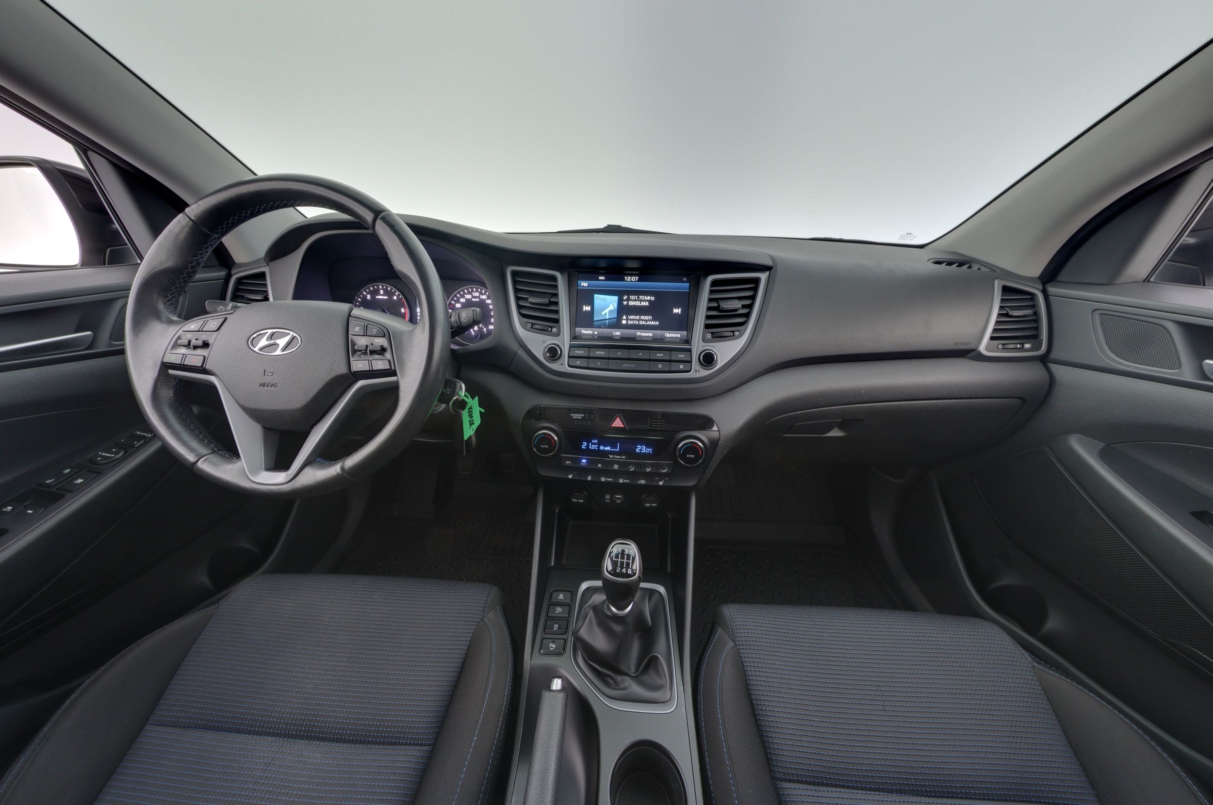 Hyundai Tucson 1,7 CRDi 6MT ISG Comfort 2016, kuva 7/22