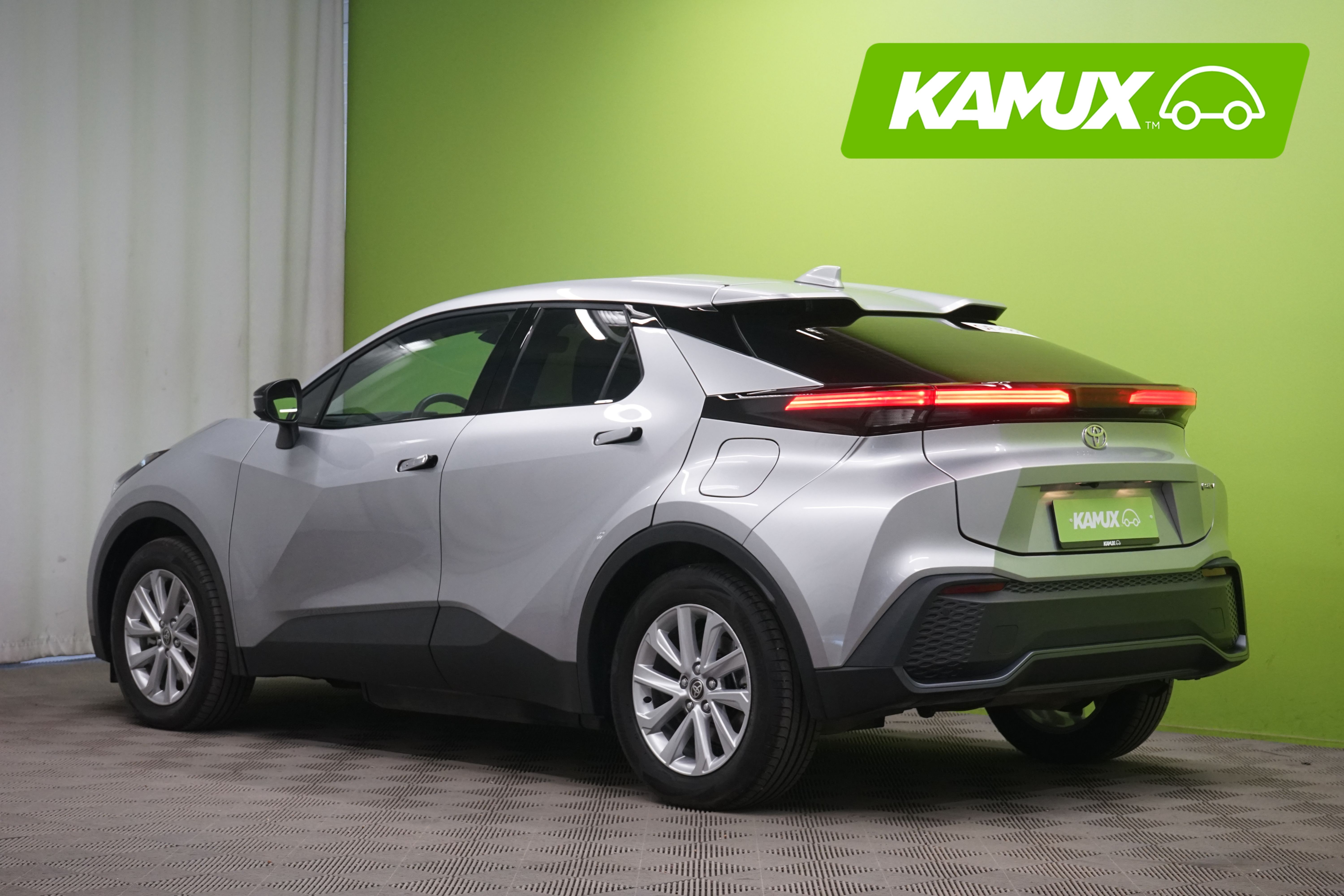 Toyota C-HR 2,0 Plug-in Hybrid Intense 2025, kuva 4/25