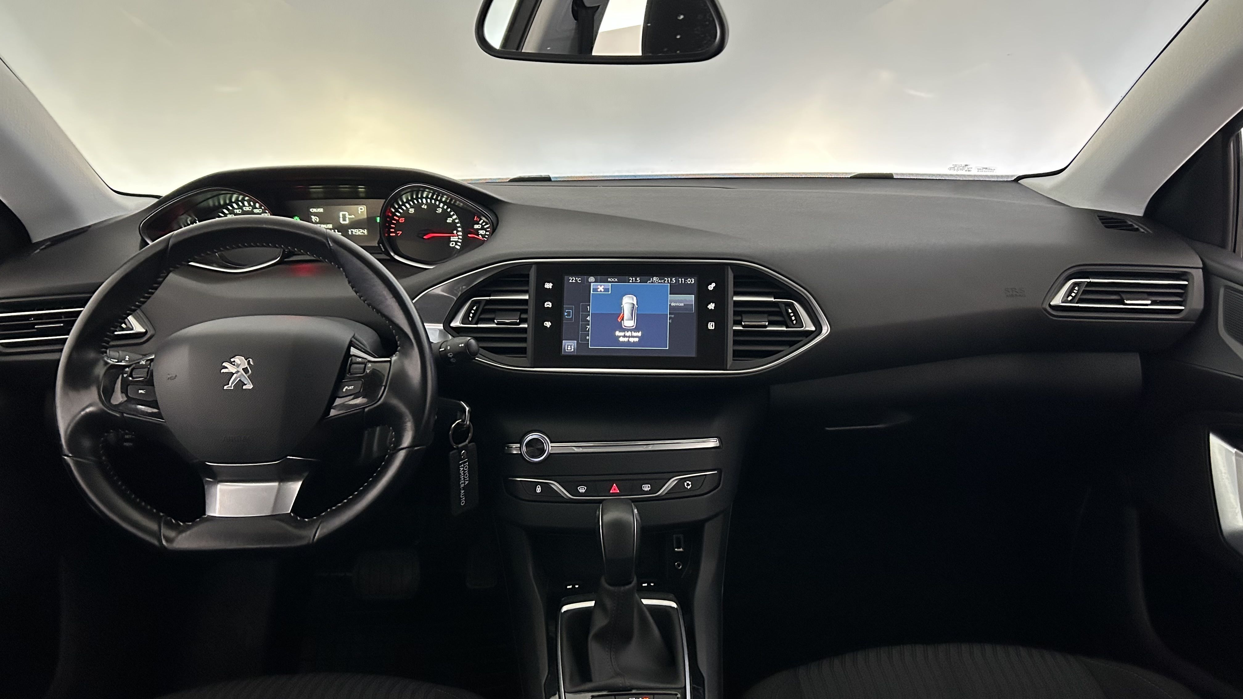 Peugeot 308 2017, photo 7/21