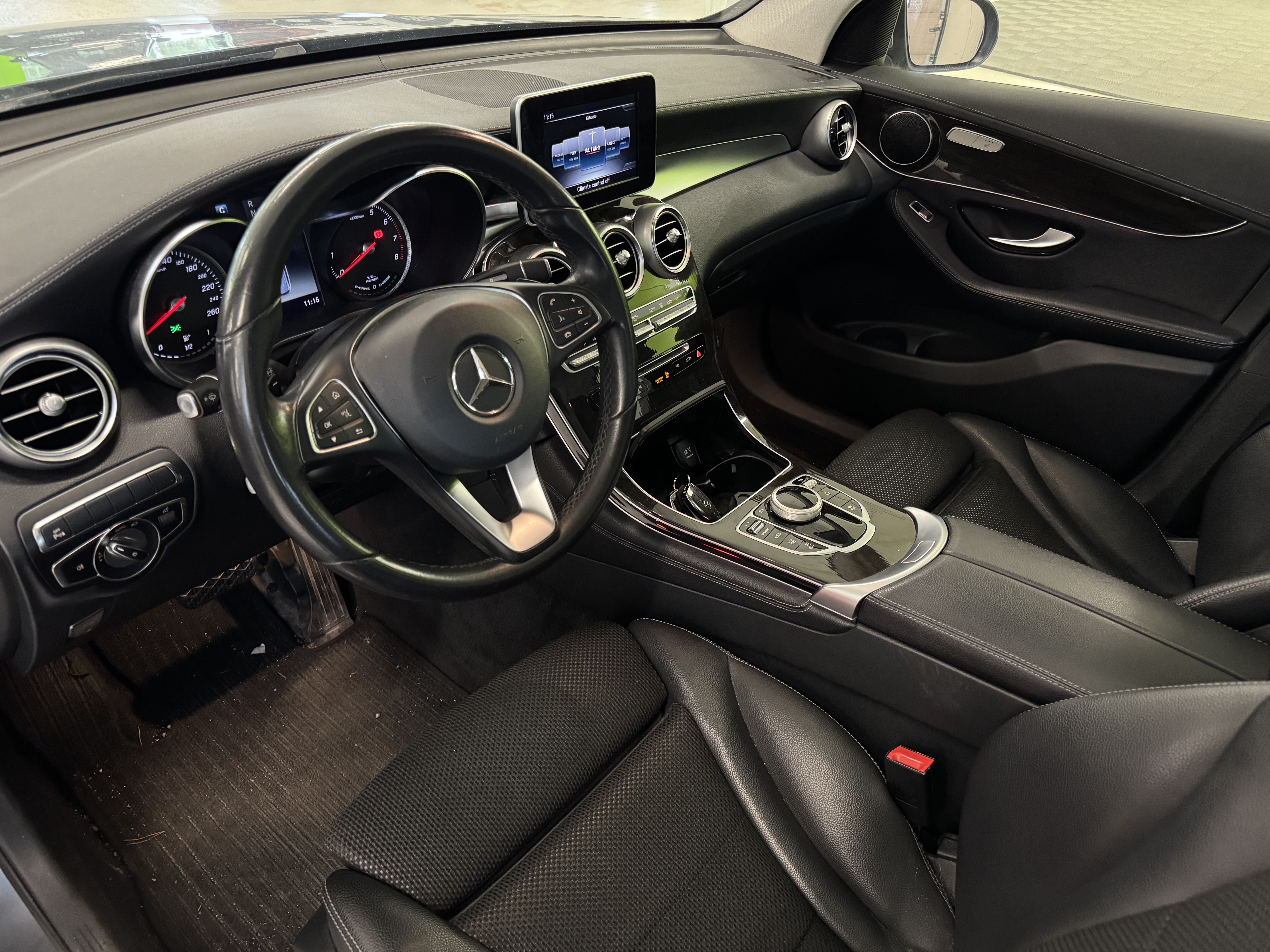 Mercedes-Benz GLC 2018, kuva 3/5