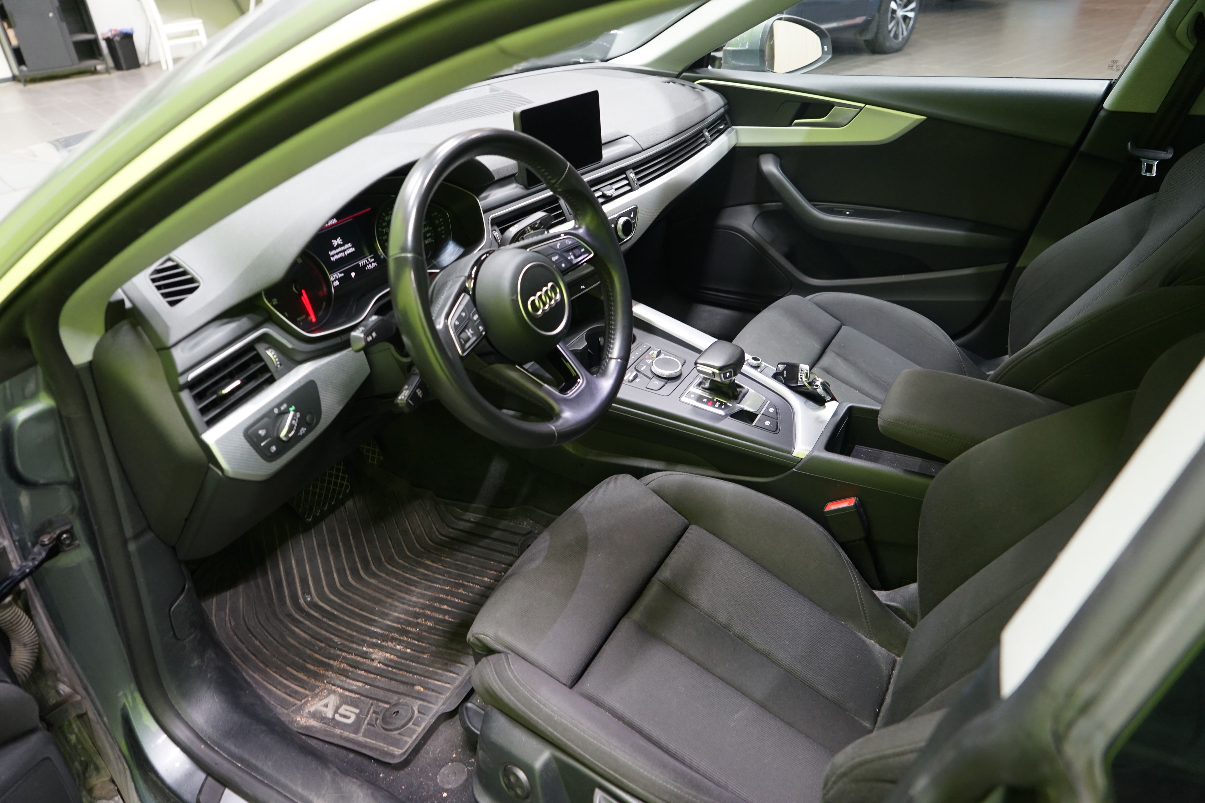 Audi A5 2018, photo 8/8