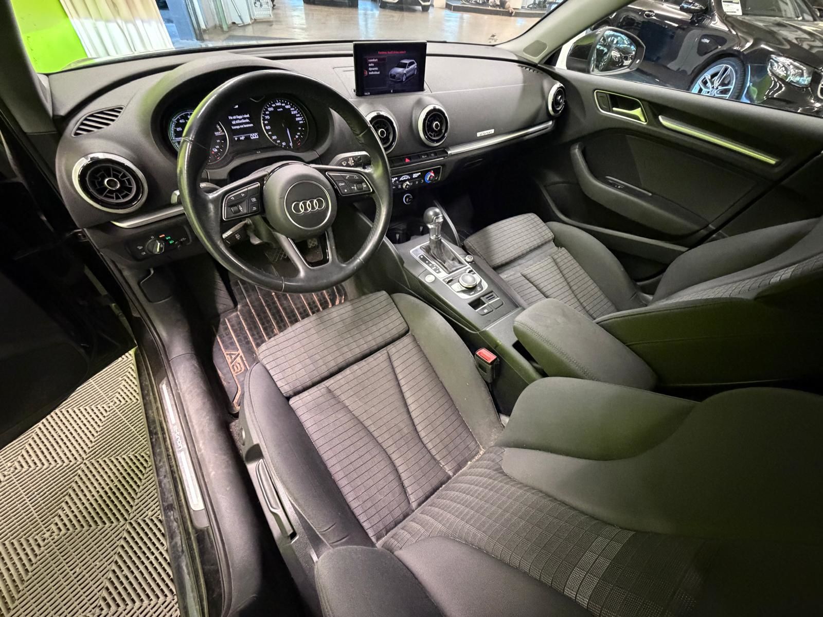 Audi A3 2018, kuva 3/10