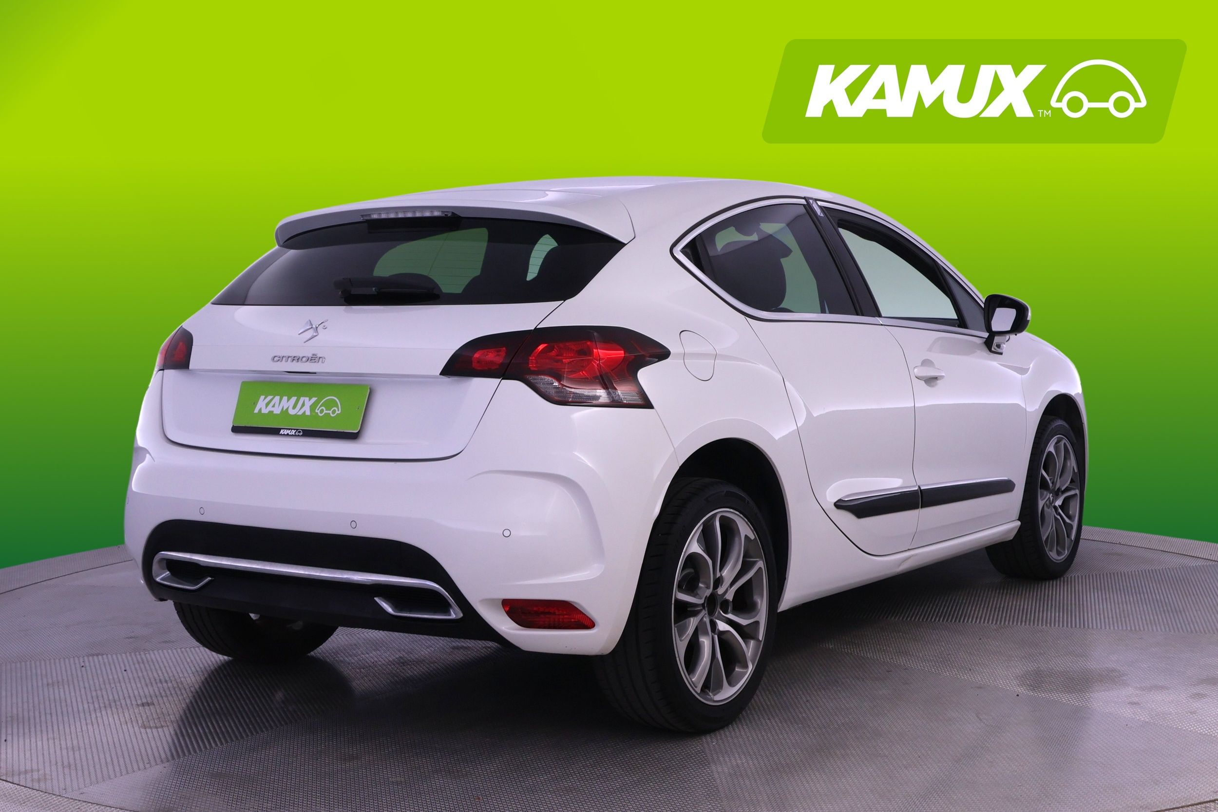 Citroen DS4 VTi 120 So Chic 2013, photo 3/20