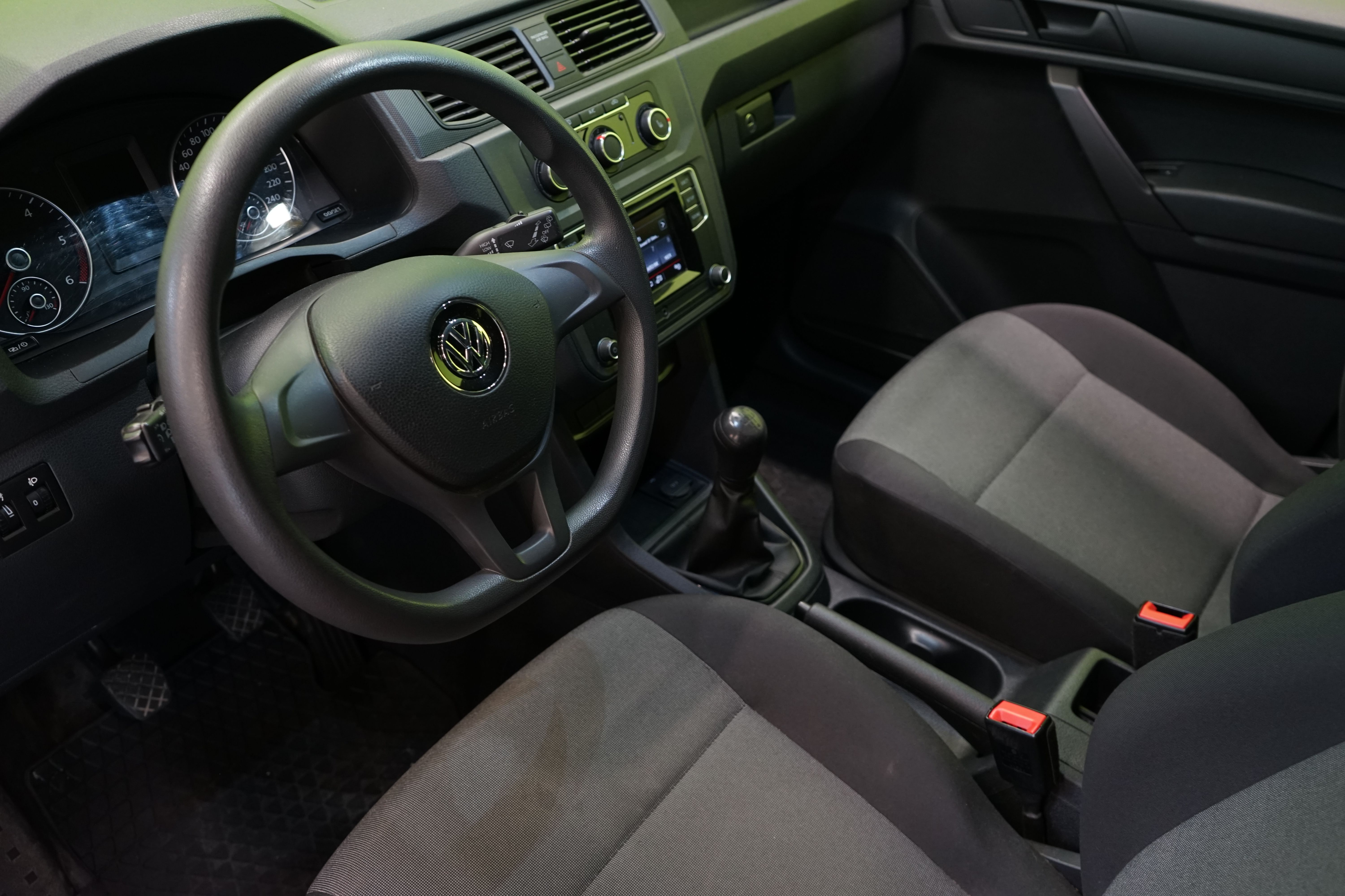 Volkswagen Caddy 2019, photo 6/14