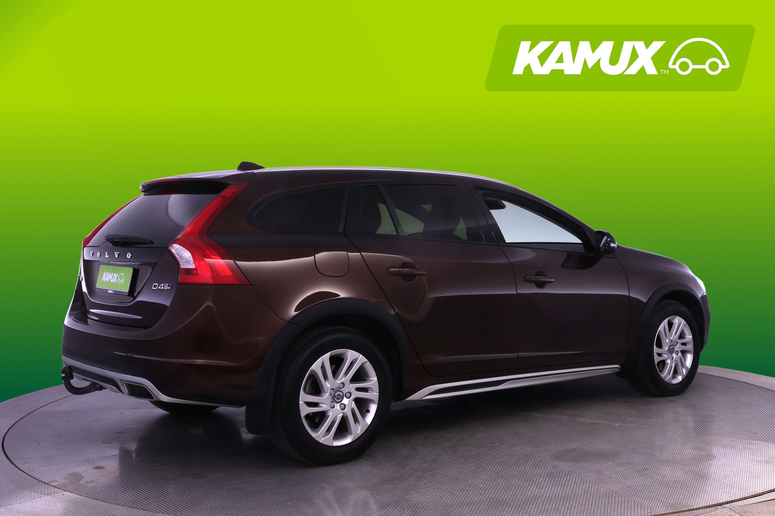 Volvo V60 Cross Country 2018, photo 2/29