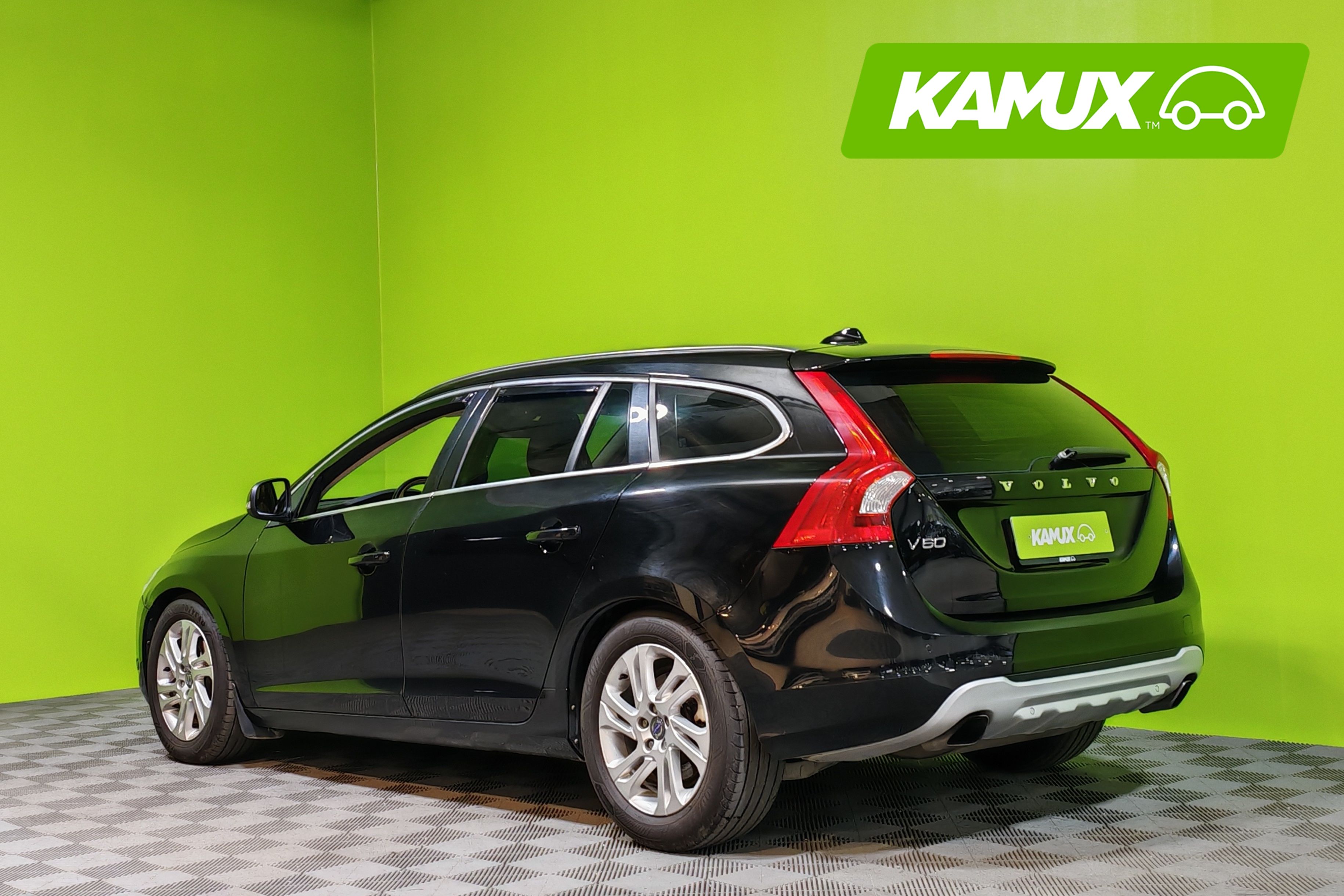 Volvo V60 T3 R-Design 2011, kuva 4/25