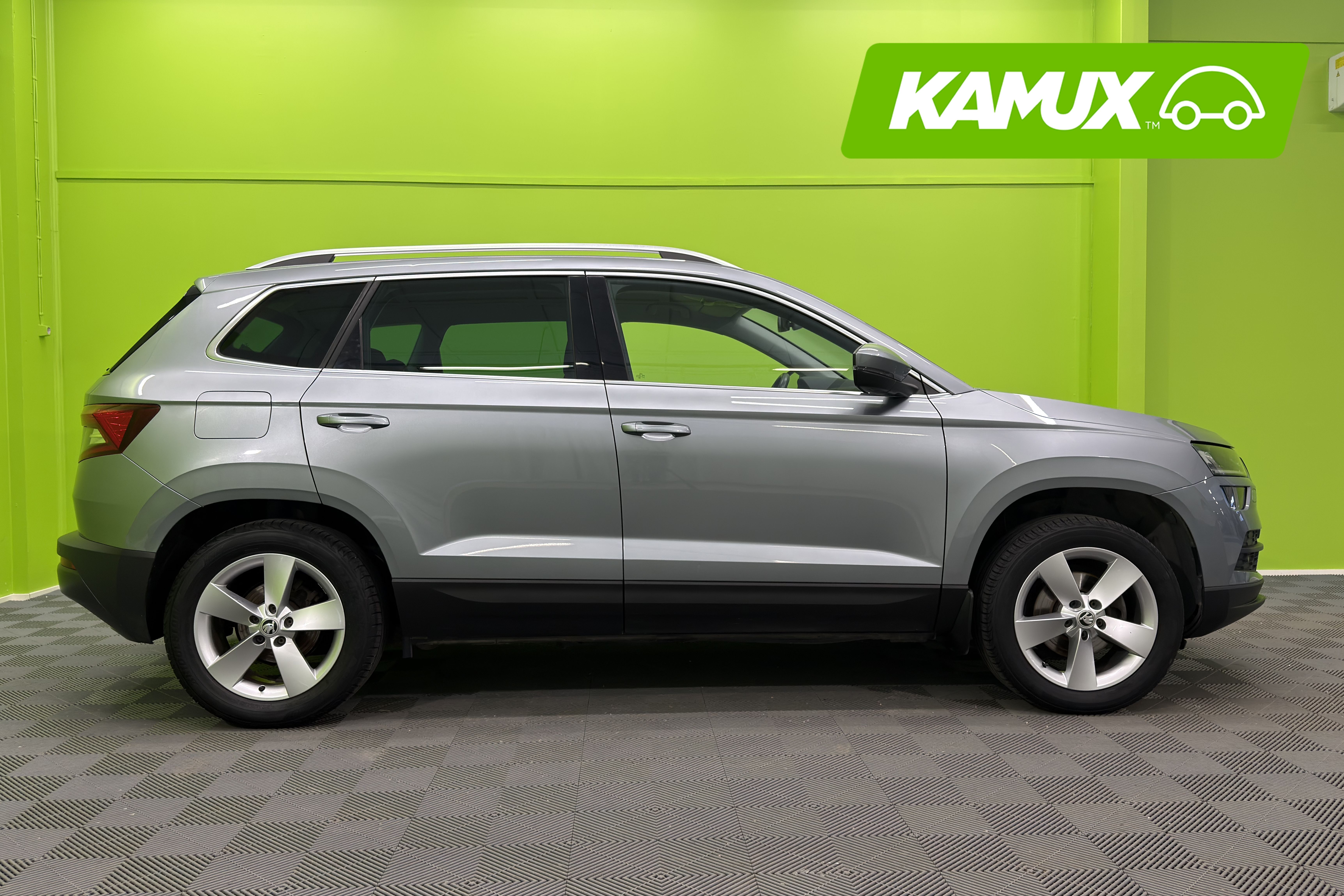 Skoda Karoq 1,0 TSI Style DSG Autom. 2019, photo 3/25