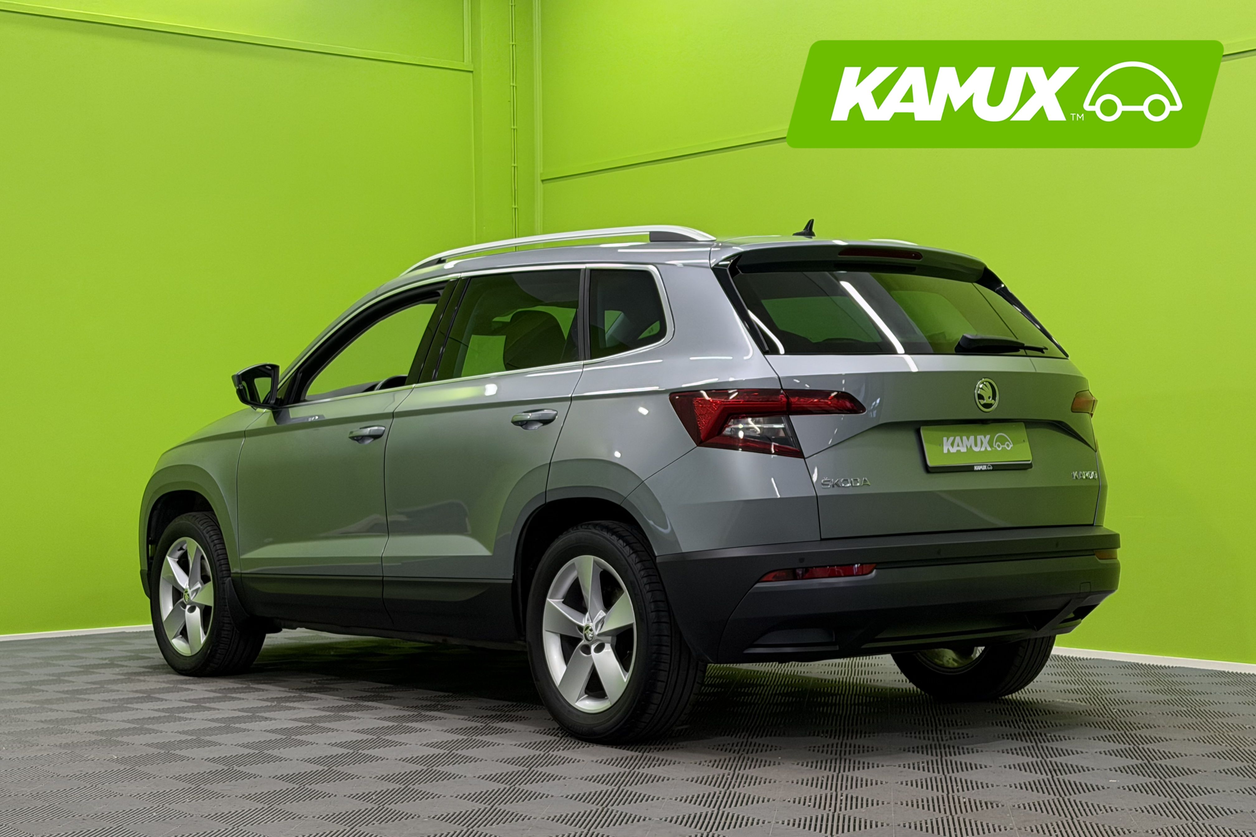 Skoda Karoq 1,0 TSI Style DSG Autom. 2019, photo 4/25