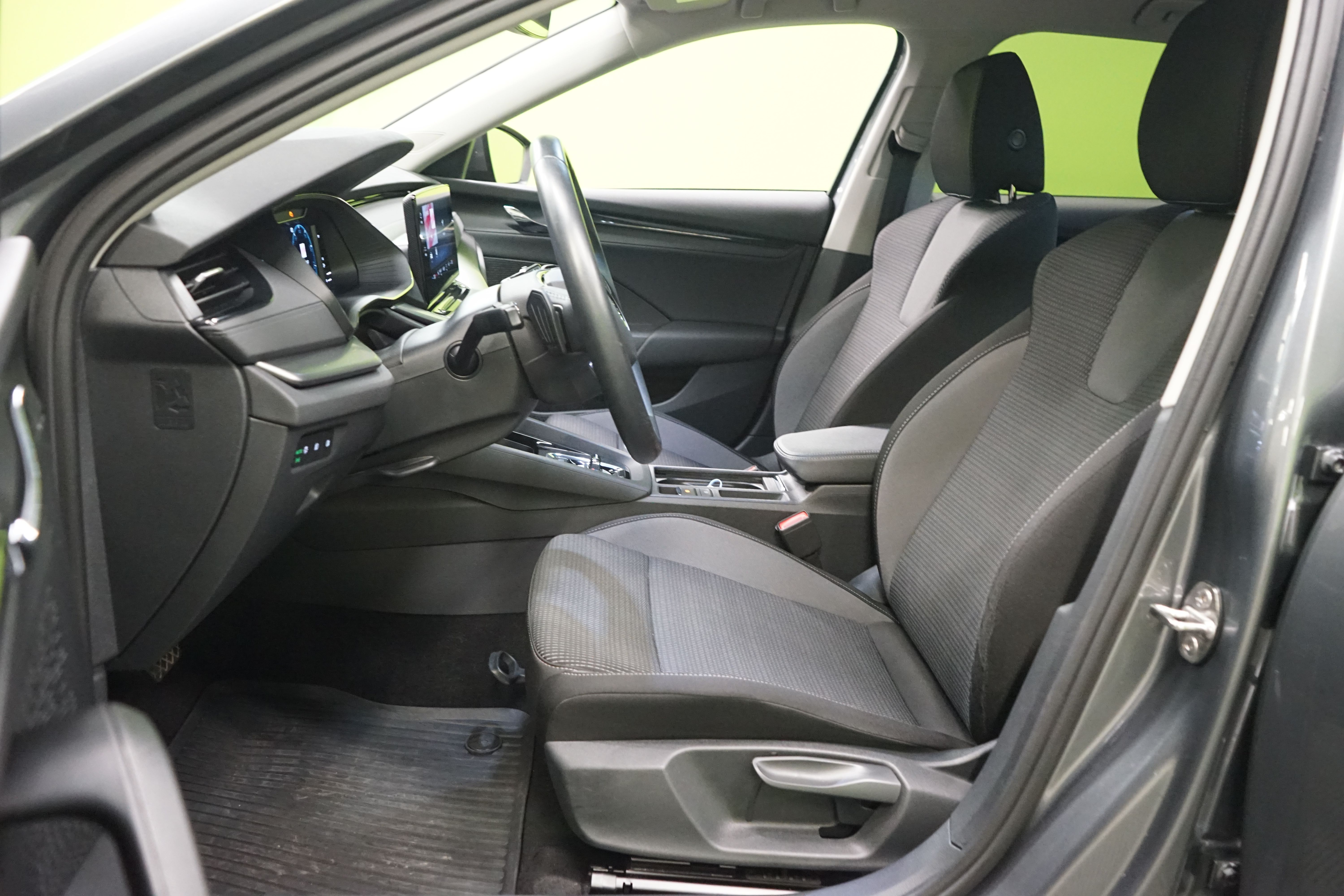 Skoda Octavia 2023, kuva 6/22