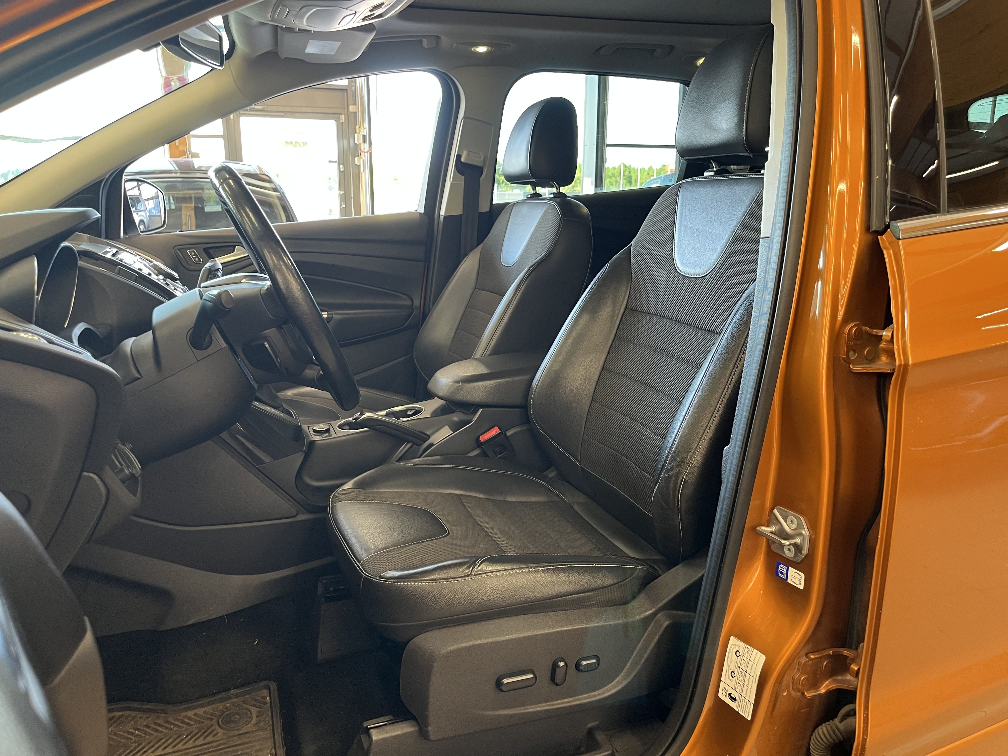 Ford Kuga 2016, photo 7/9