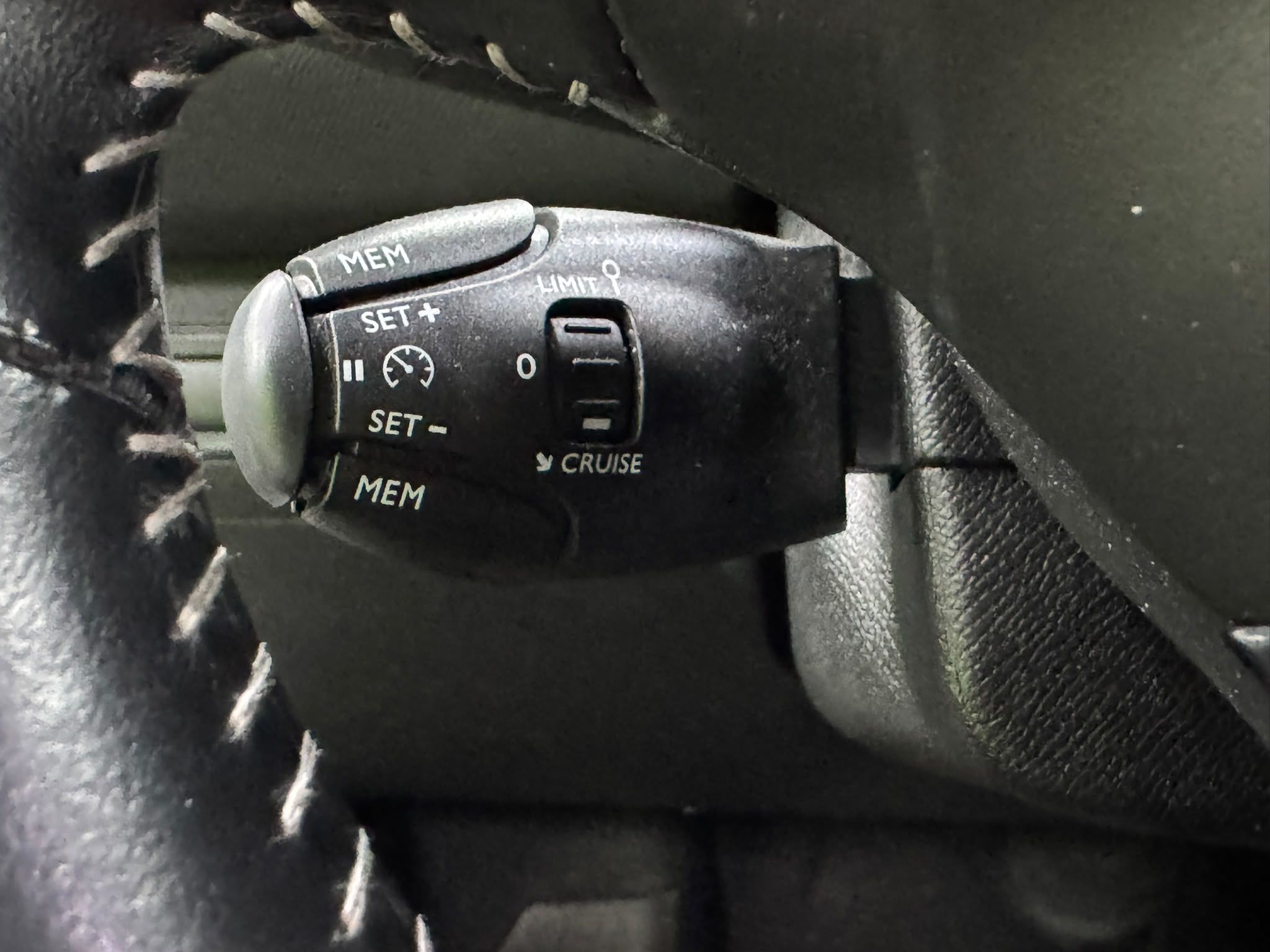 Peugeot 308 2020, kuva 4/7