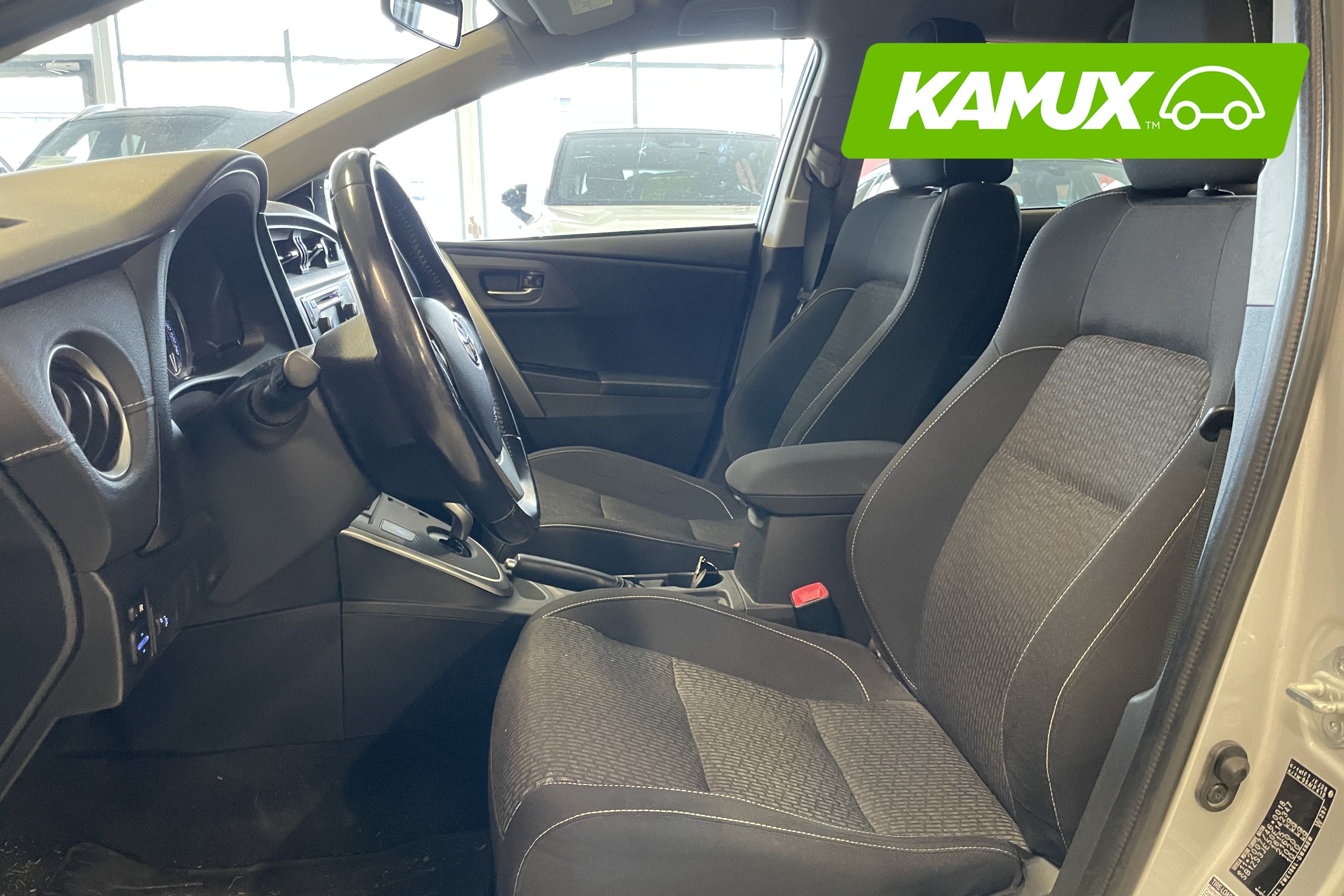 Toyota Auris 2015, kuva 5/13