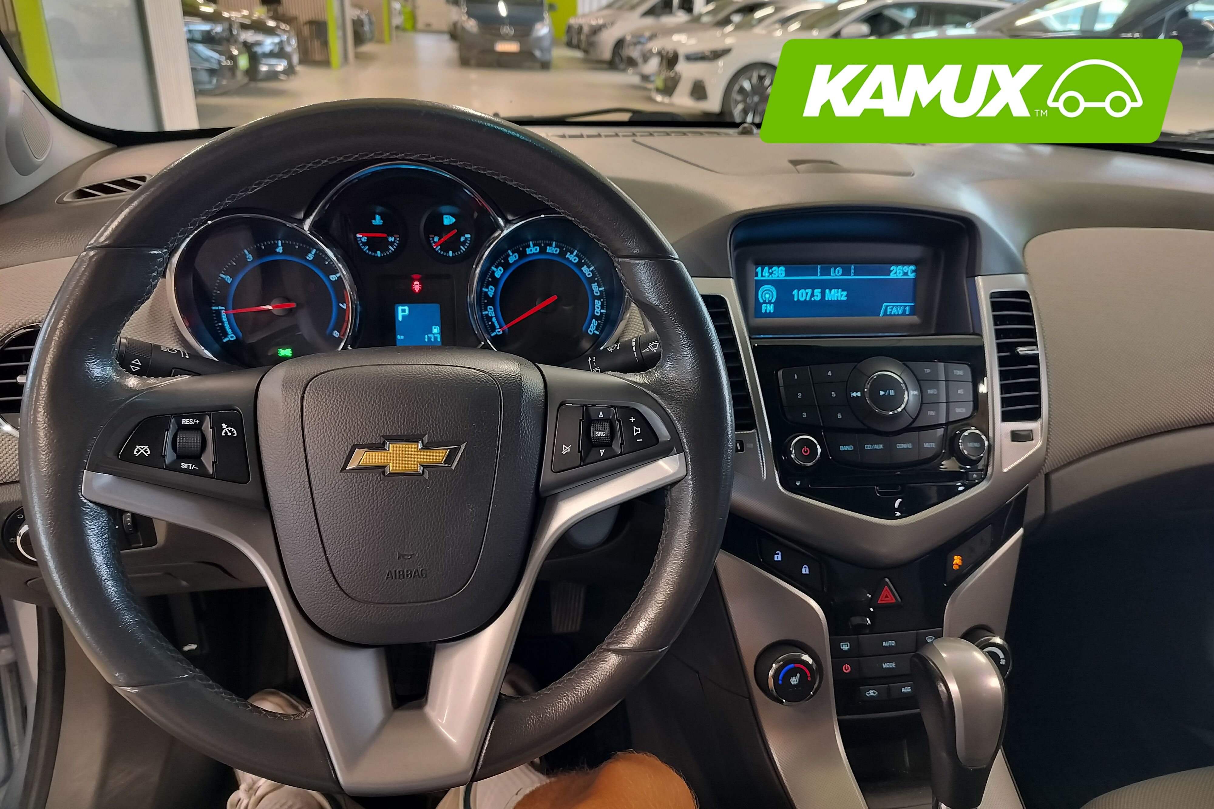 Chevrolet Cruze 4-ov LT 1,8 104kW AT6 2010, kuva 6/13