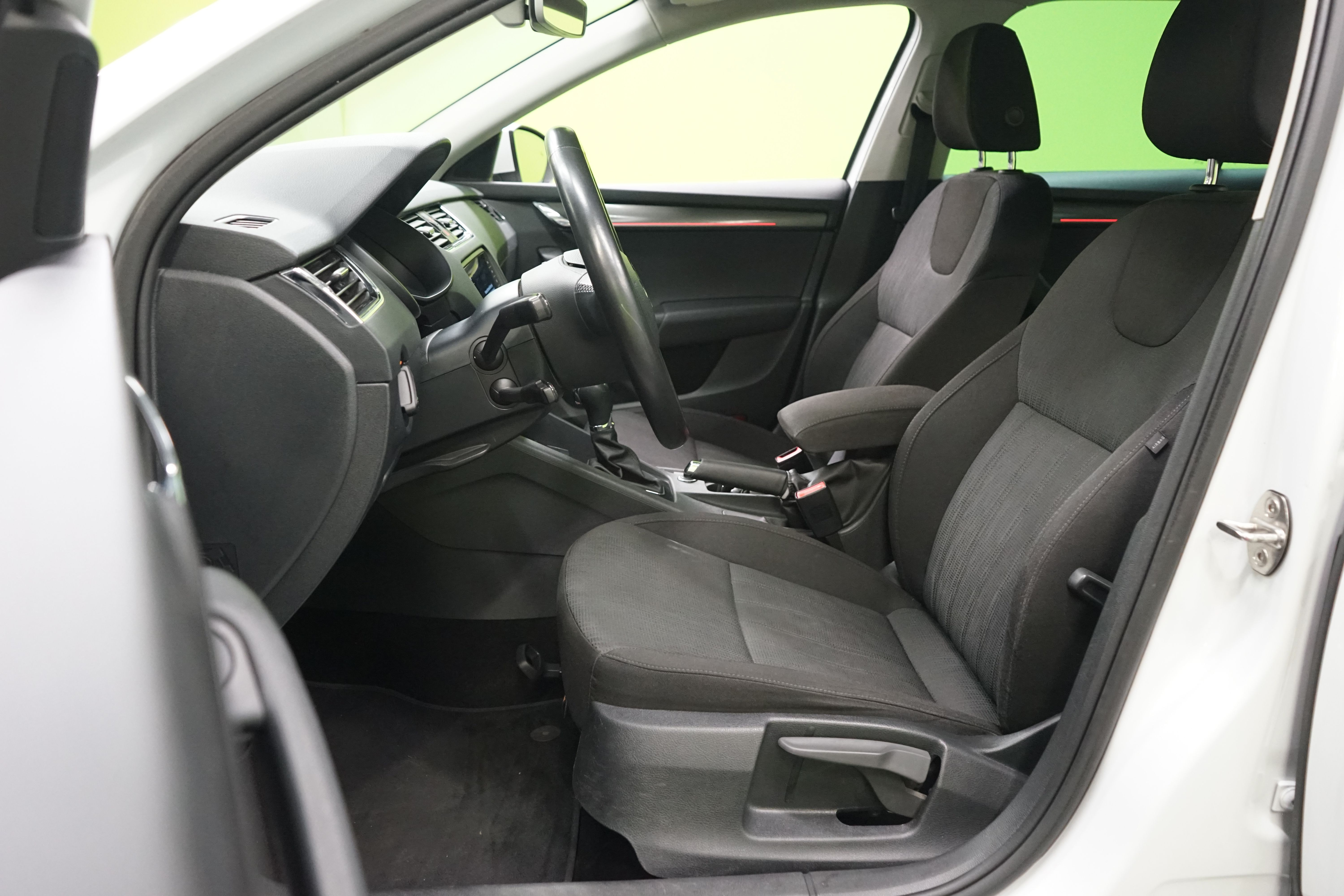 Skoda Octavia 2019, kuva 6/23