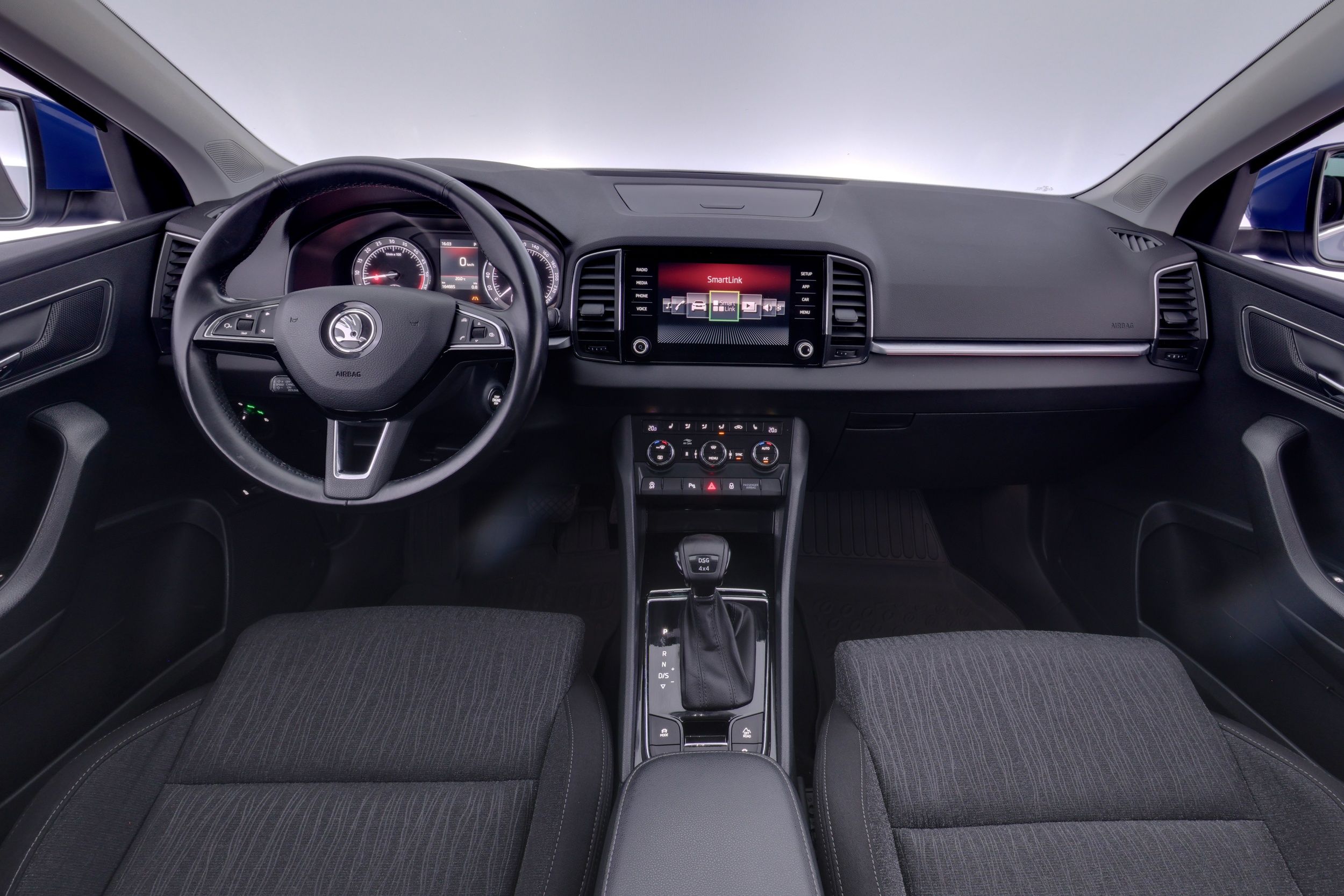 Skoda Karoq 2018, photo 7/32