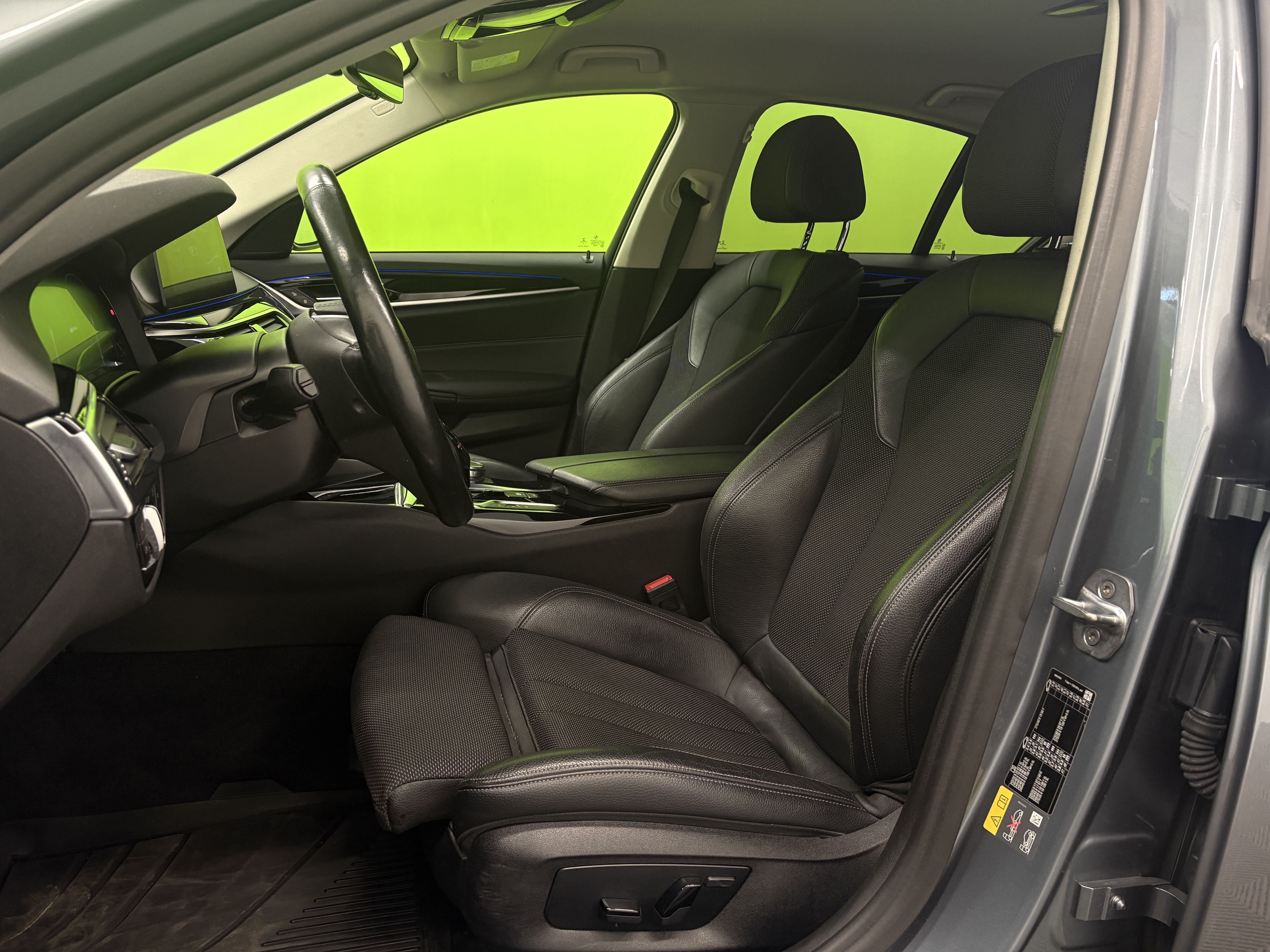 BMW 530 2018, kuva 6/33