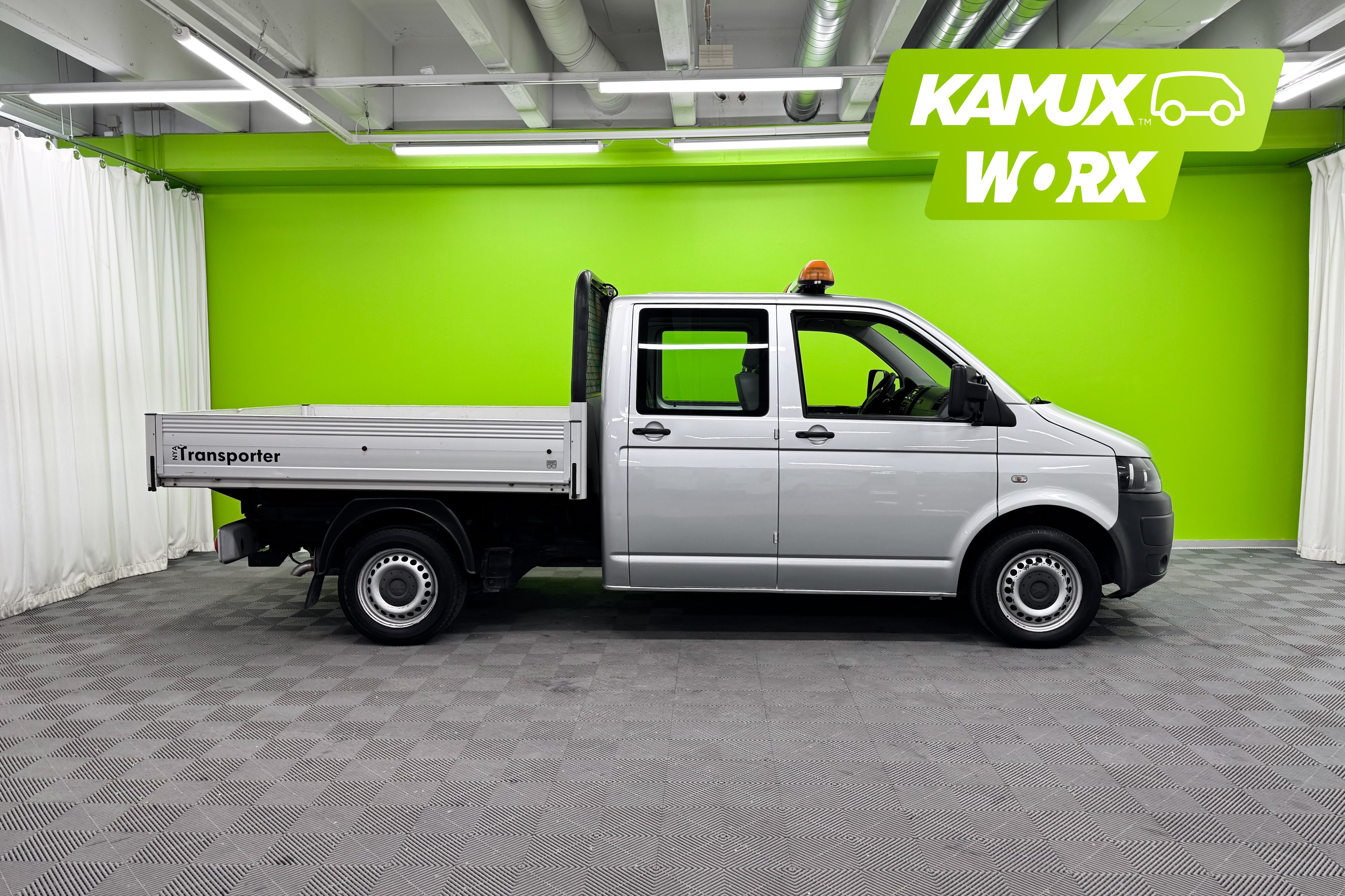 Volkswagen Transporter 2012, photo 2/18