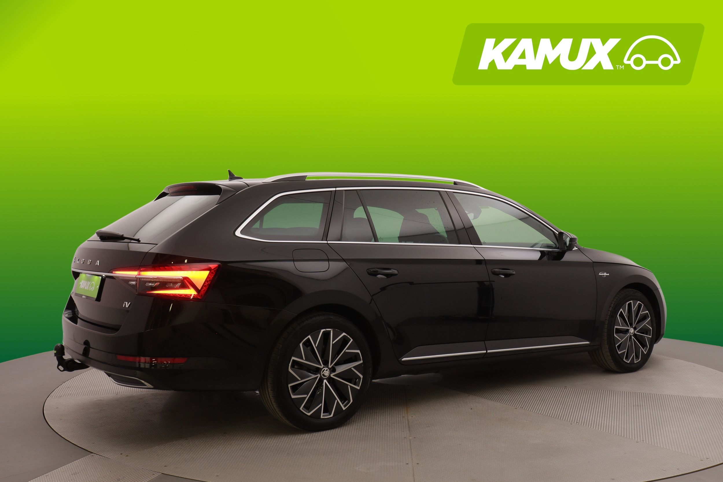 Skoda Superb 2023, kuva 2/30