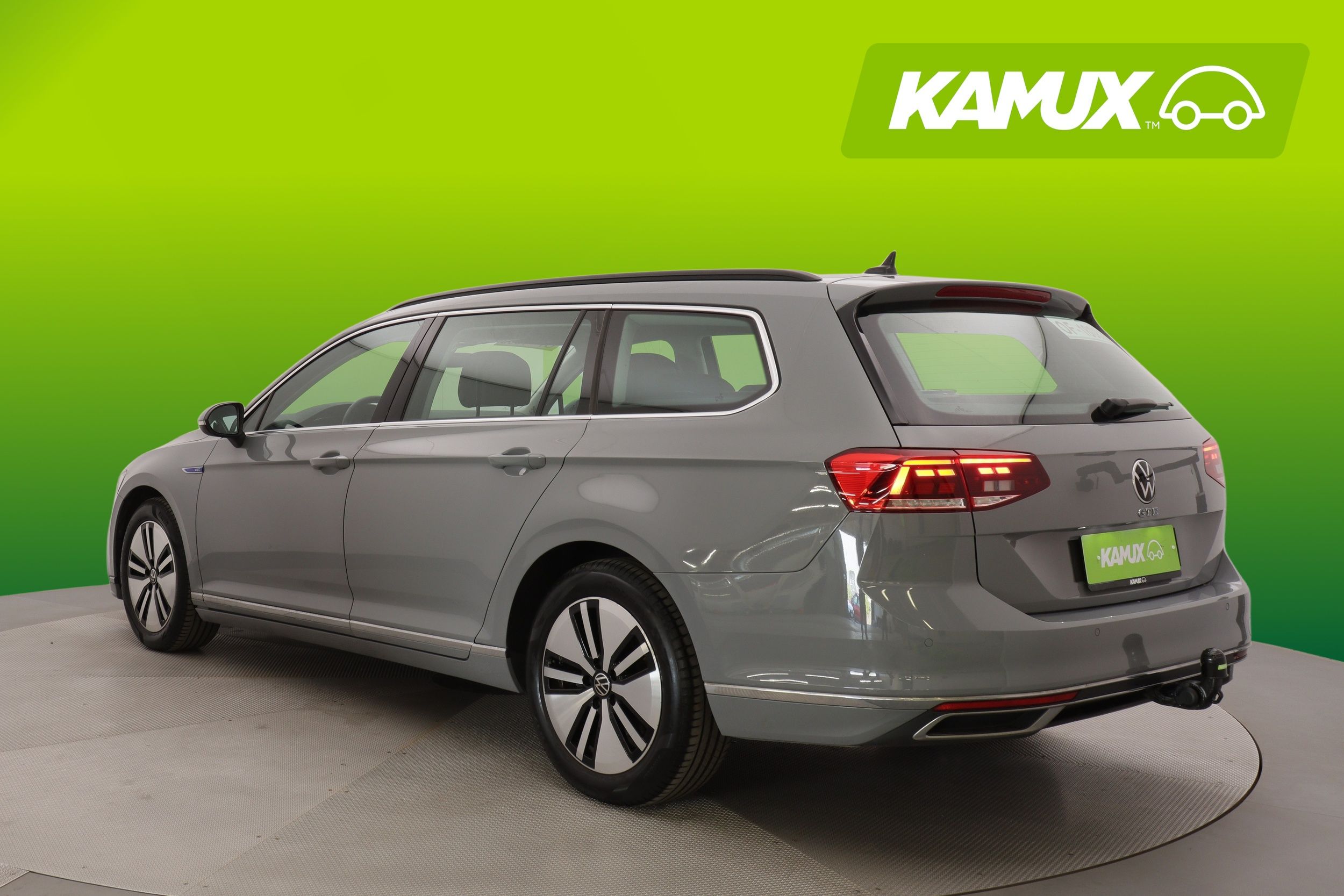 Volkswagen Passat 2023, photo 4/28