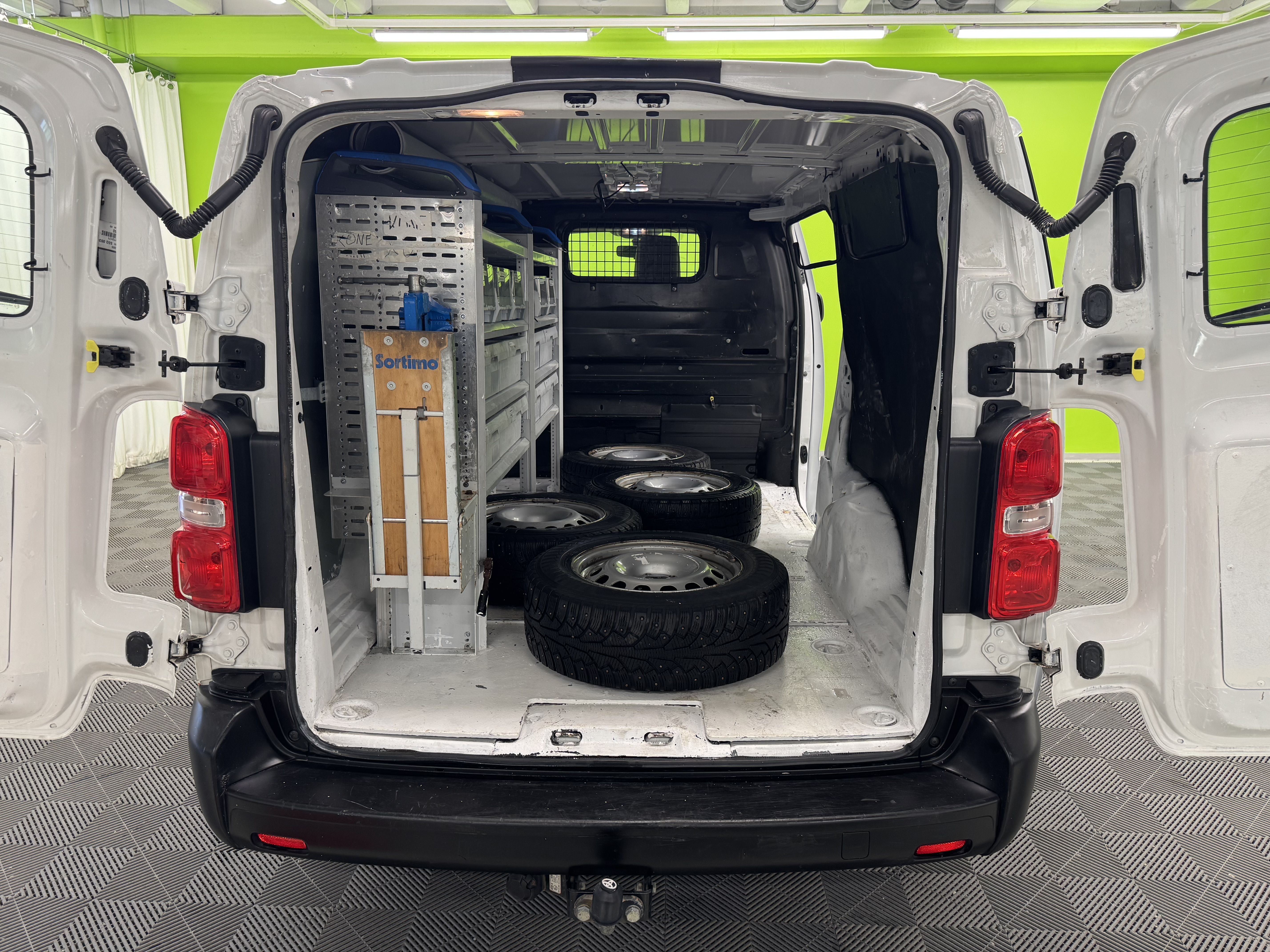 Toyota Proace L2 2,0 D 120 2018, kuva 6/21