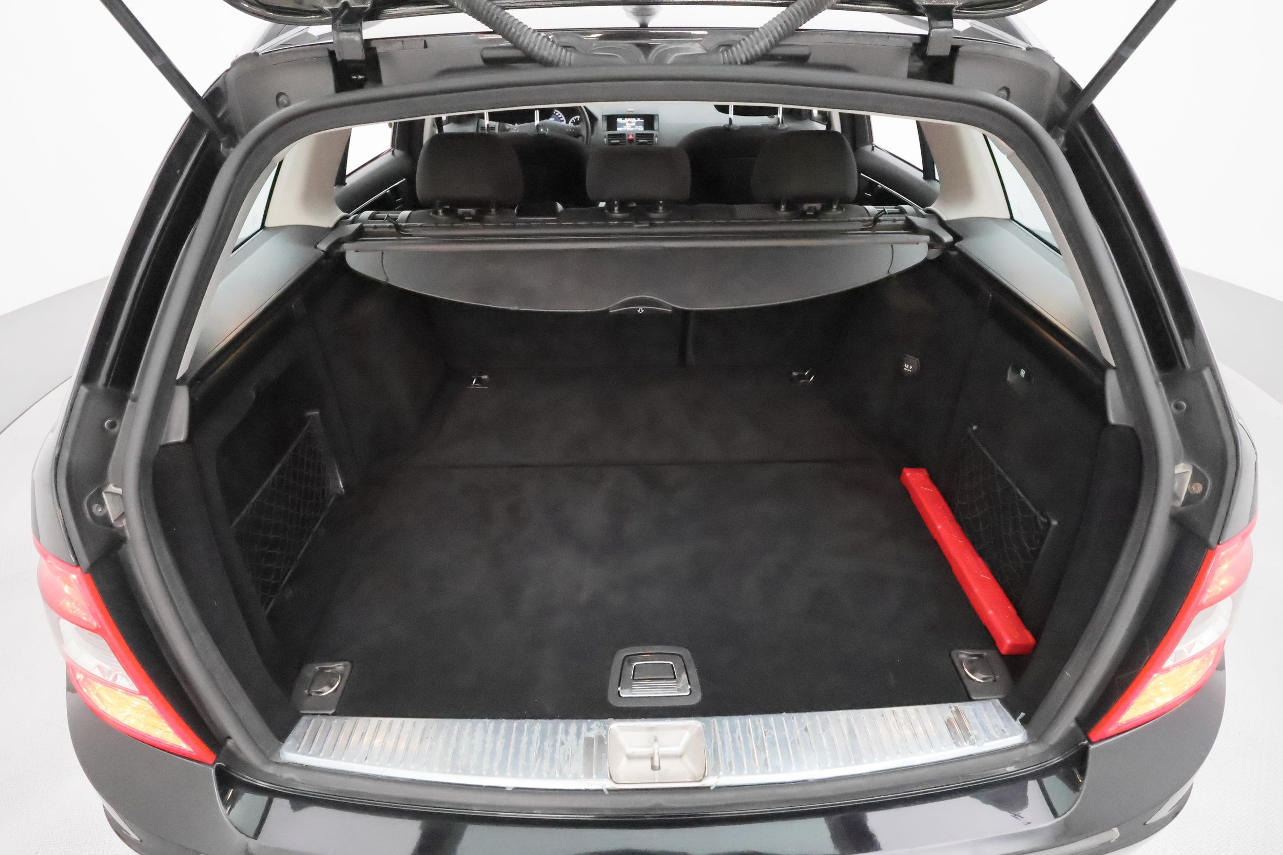 Mercedes-Benz C 2009, kuva 6/20