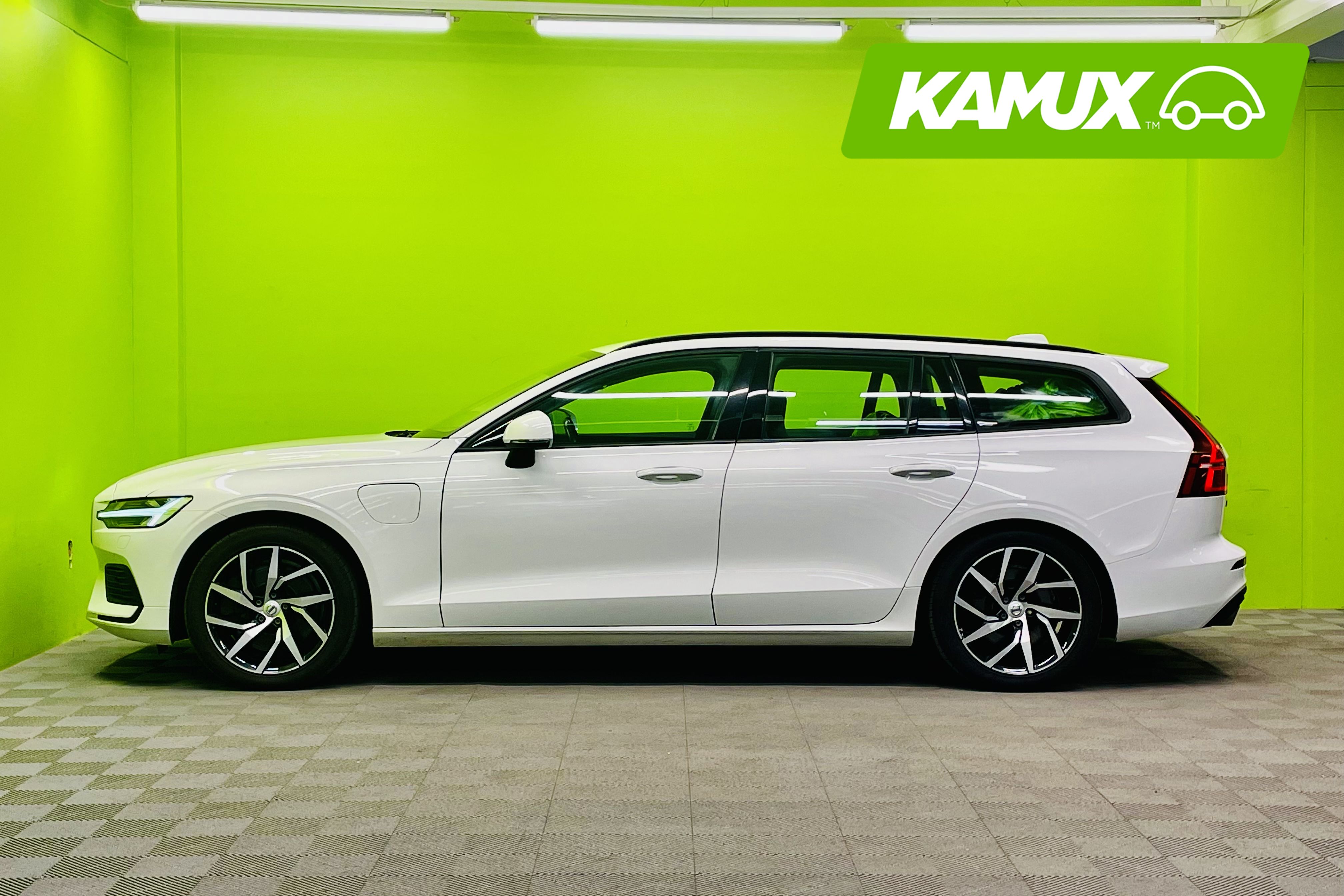 Volvo V60 T8 TwE AWD Momentum aut 2019, kuva 5/28