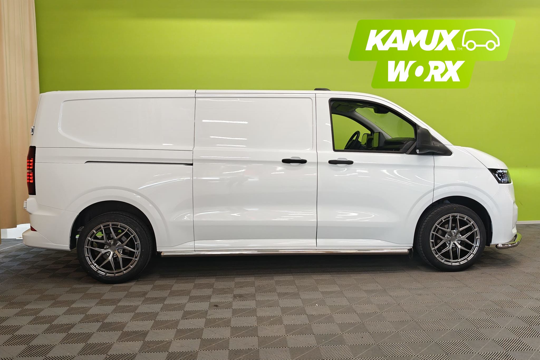 Volkswagen Transporter Pitkä 2,0 TDI 2025, photo 2/31