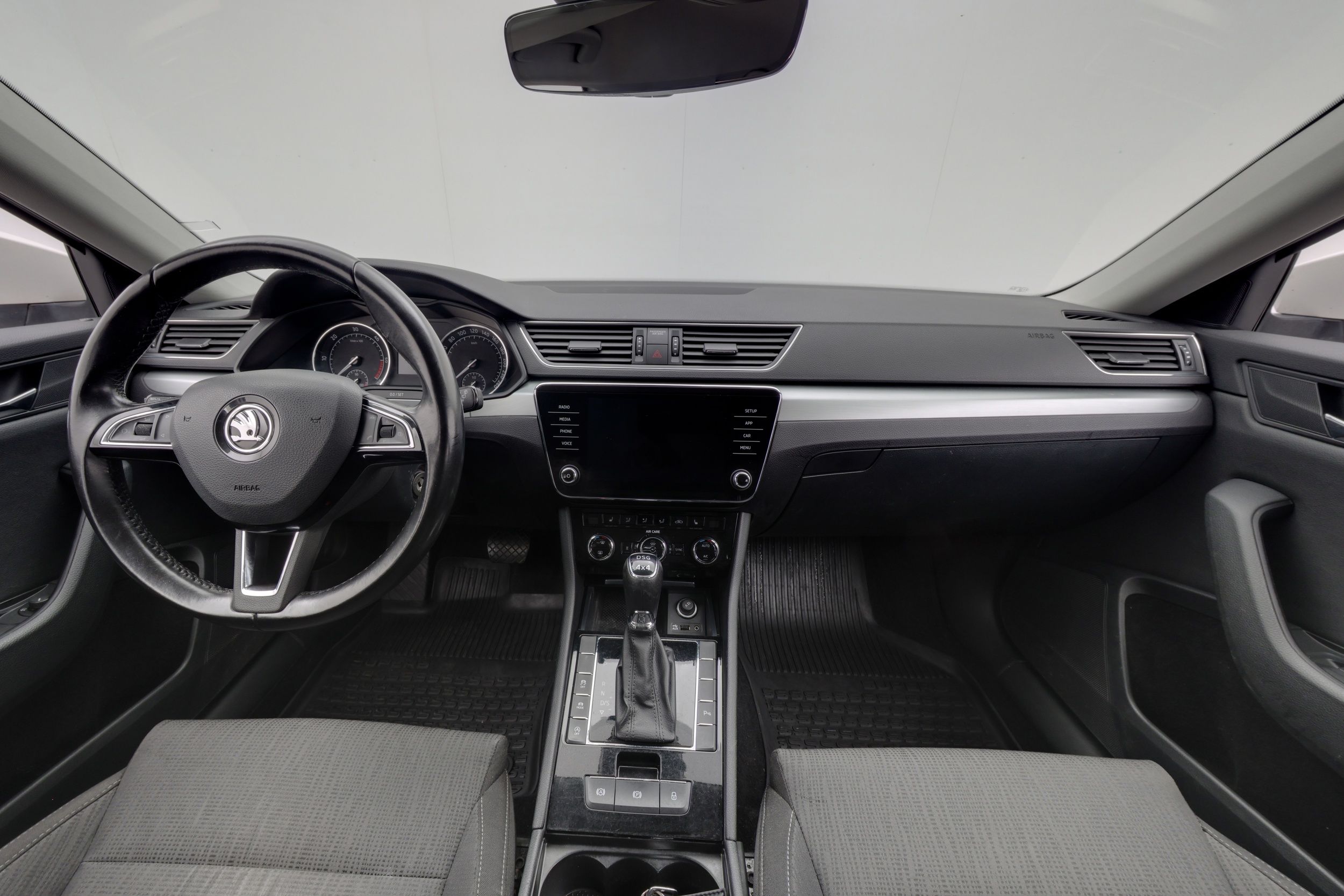 Skoda Superb 2017, kuva 7/30
