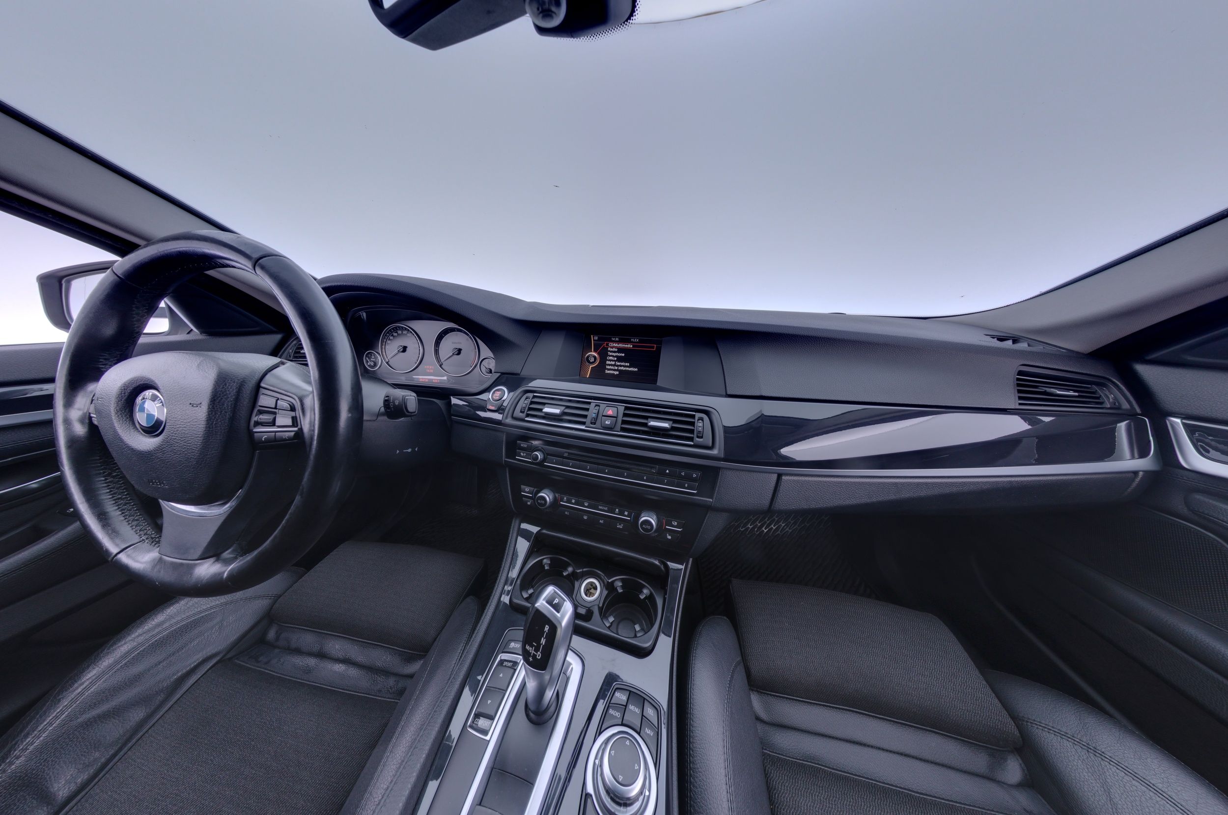 BMW 520 2013, kuva 7/26