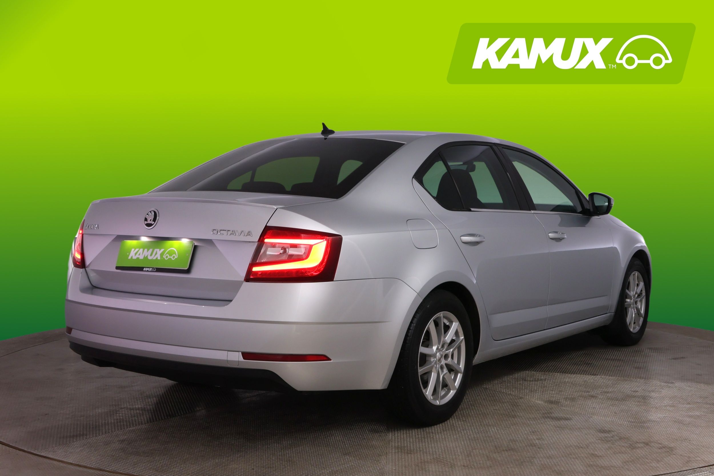Skoda Octavia 1,6 TDI Style DSG Autom. 2018, photo 3/26